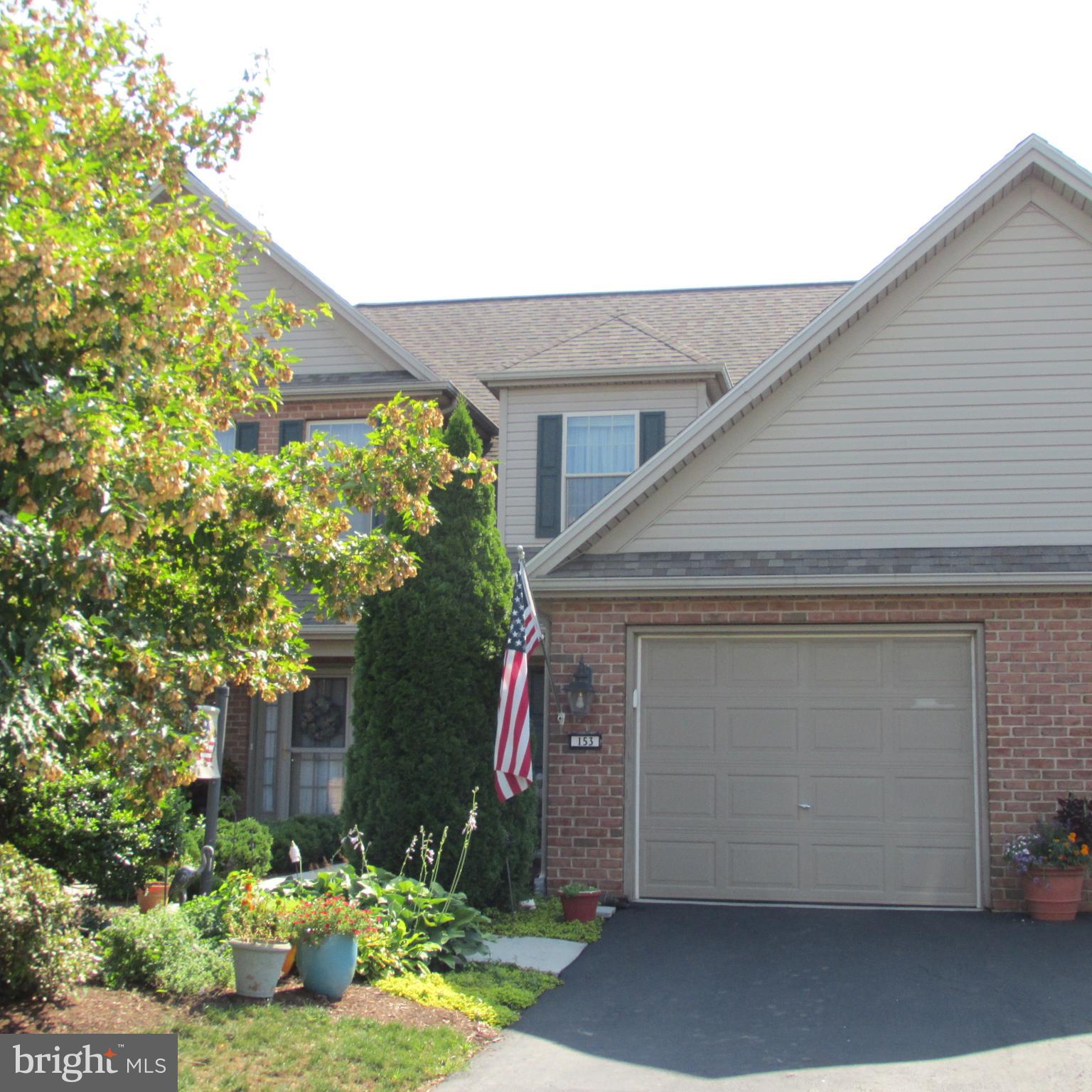 SHERWOOD COURT - Residential