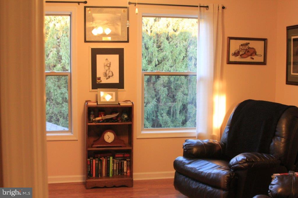 SHERWOOD COURT - Residential