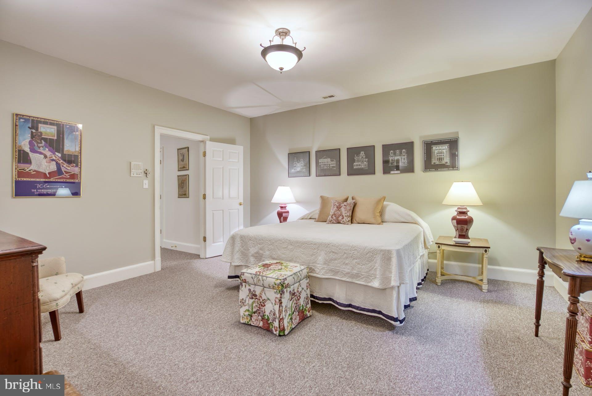 CHESTERBROOK FARM - Residential