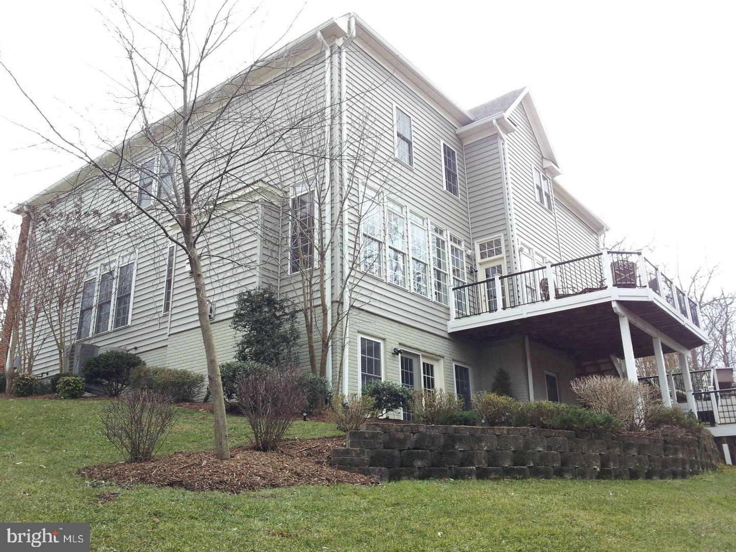 LANSDOWNE ON THE POTOMAC - Residential Lease