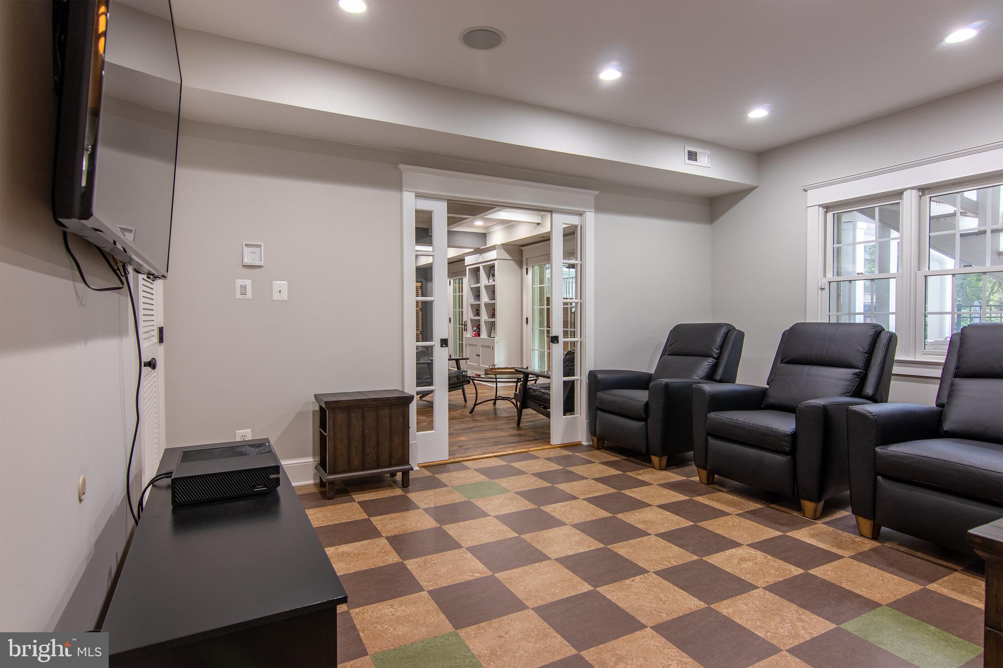 SLEEPY HOLLOW - Residential