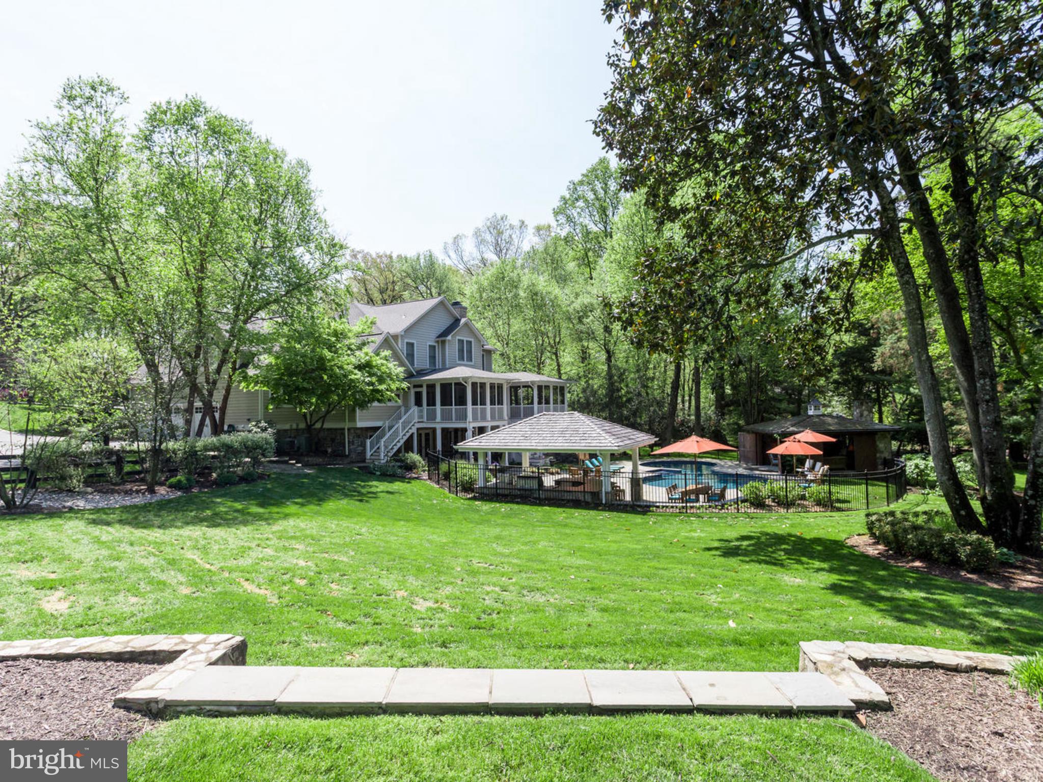 SLEEPY HOLLOW - Residential