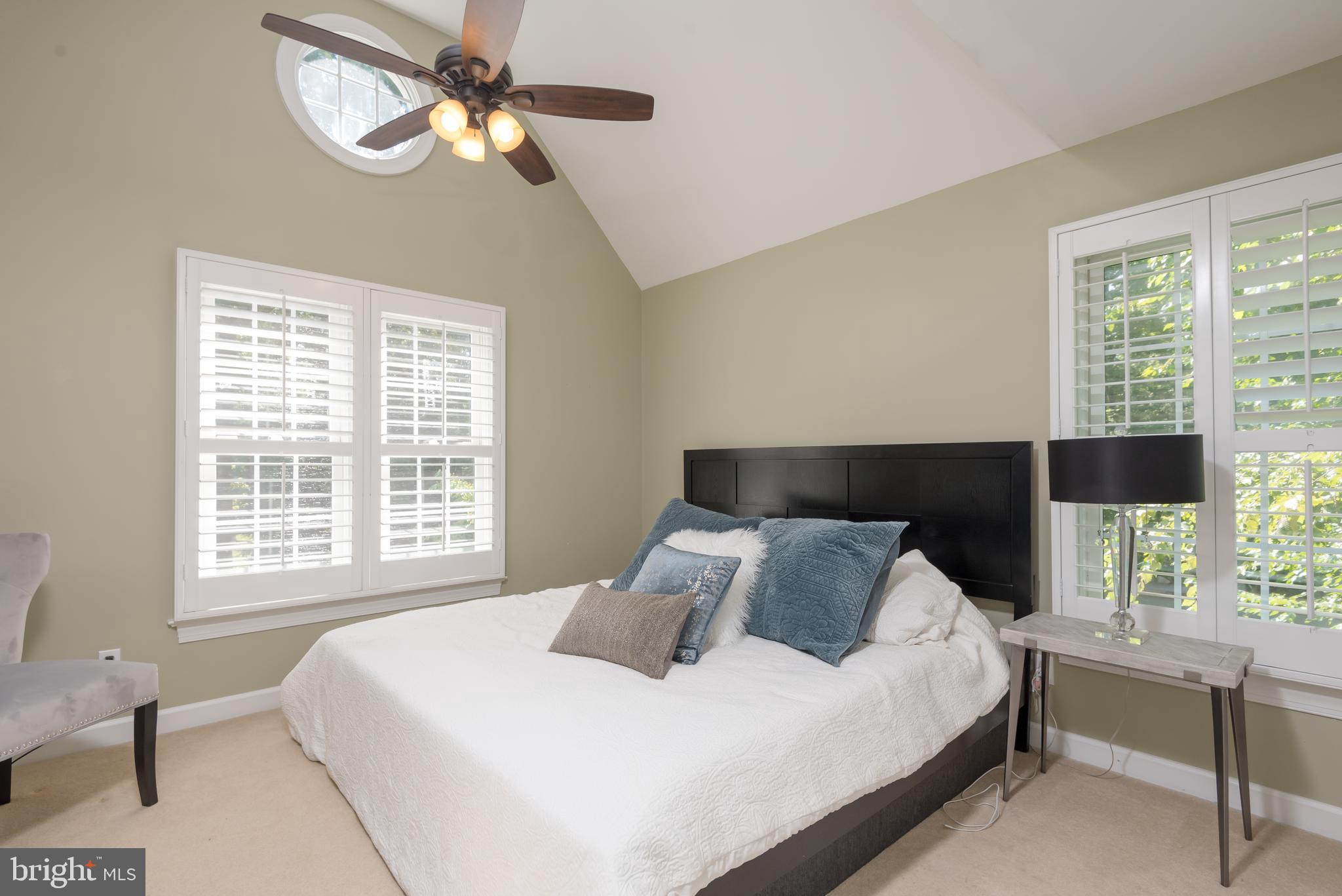 SLEEPY HOLLOW - Residential