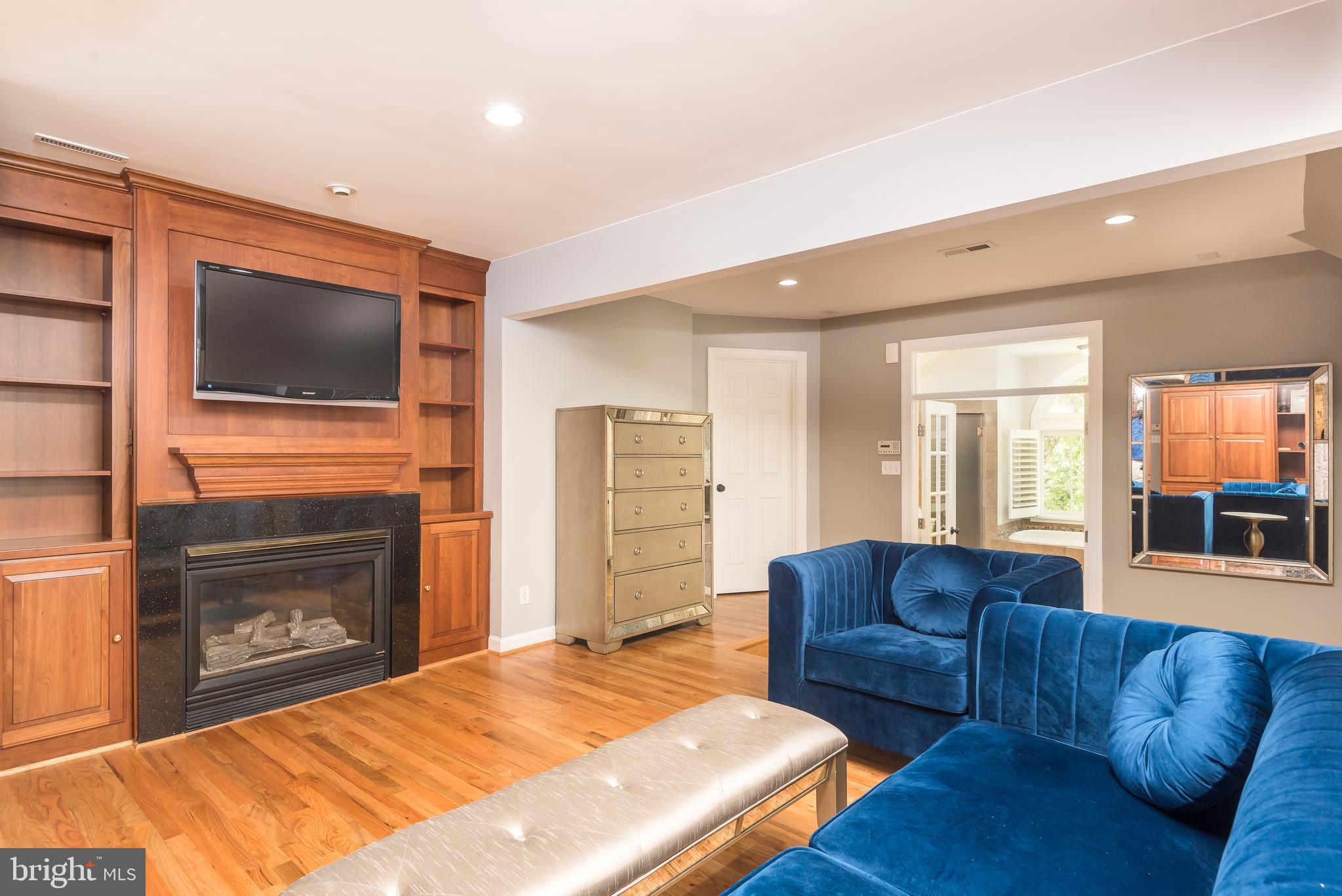 SLEEPY HOLLOW - Residential