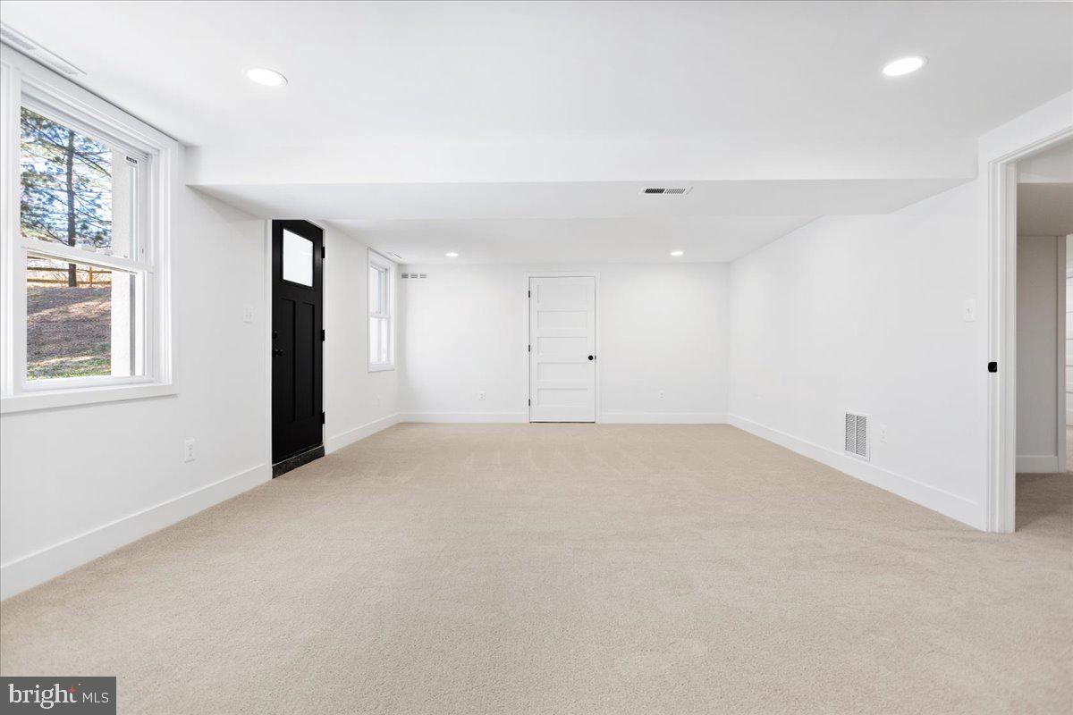 HAMPTON - Residential