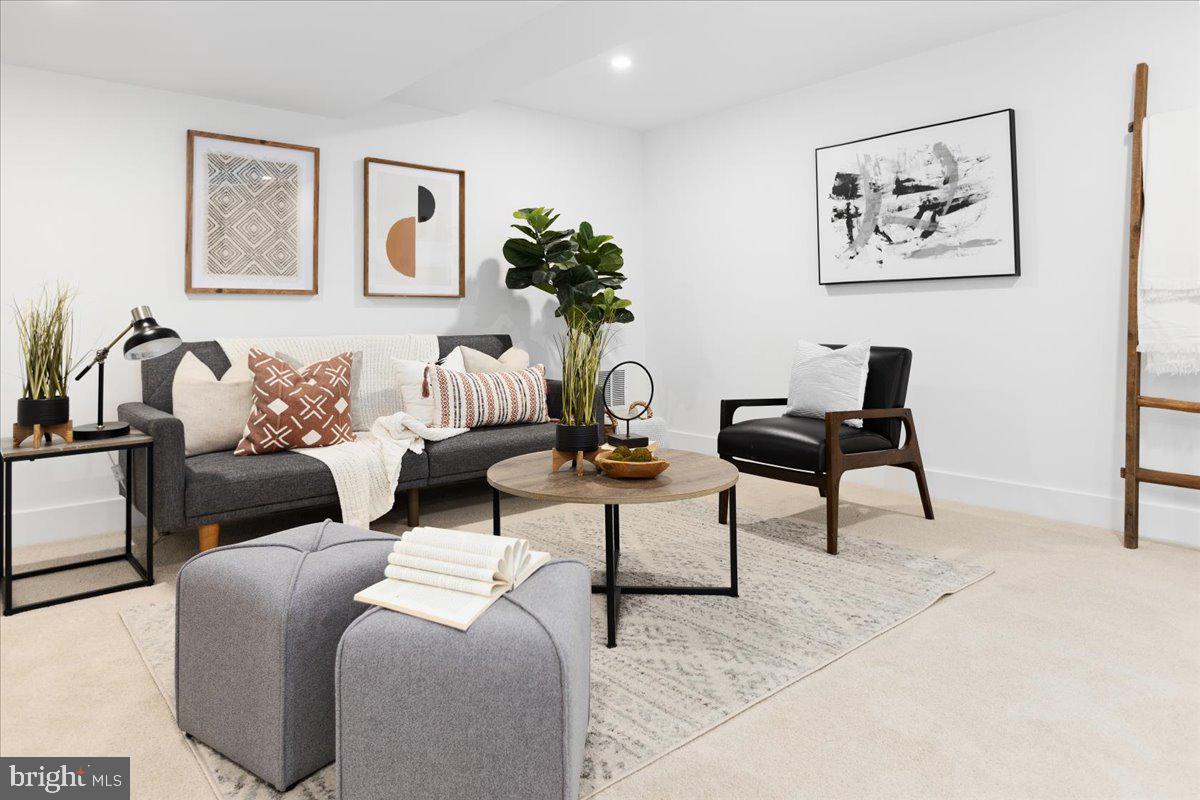 HAMPTON - Residential