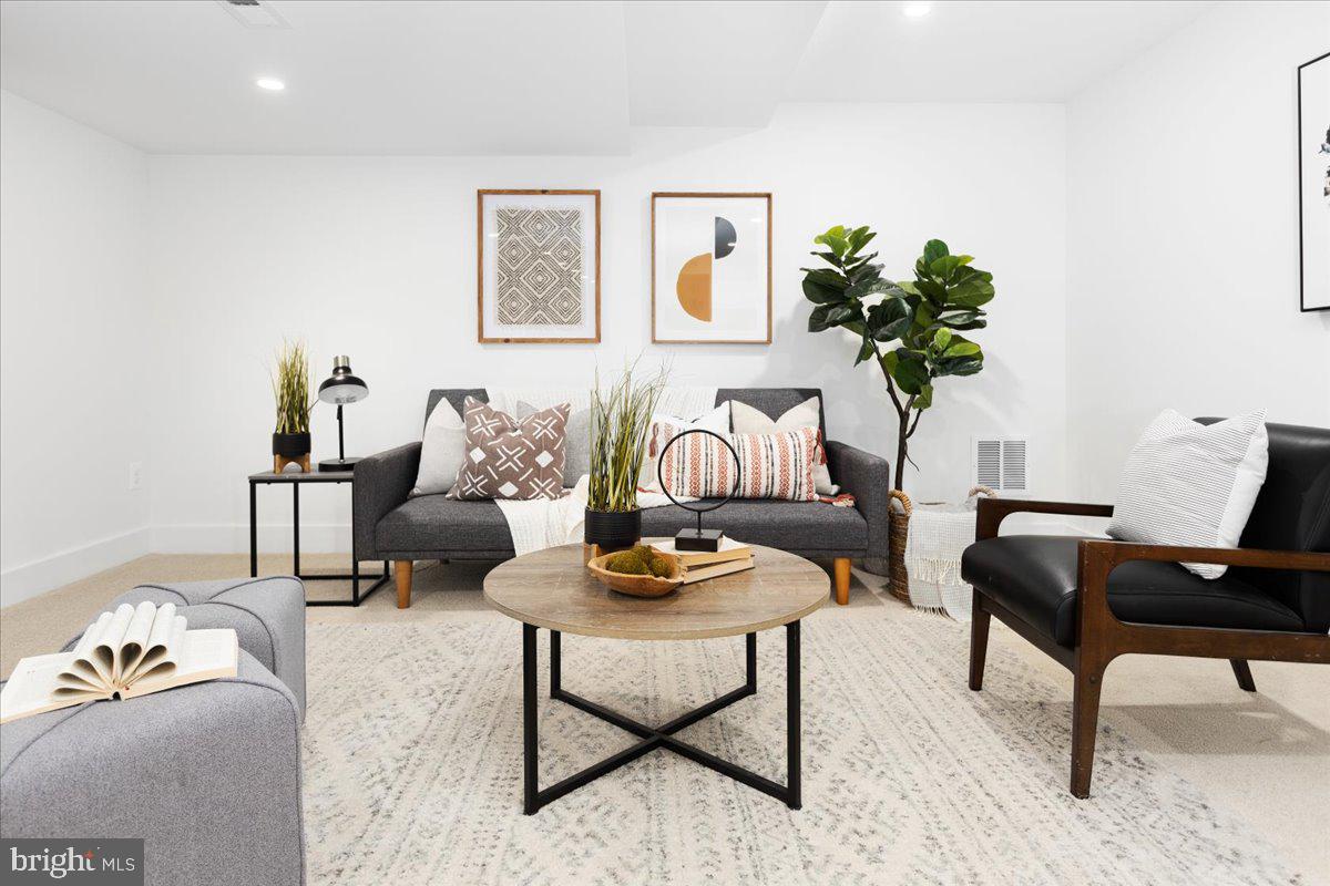 HAMPTON - Residential