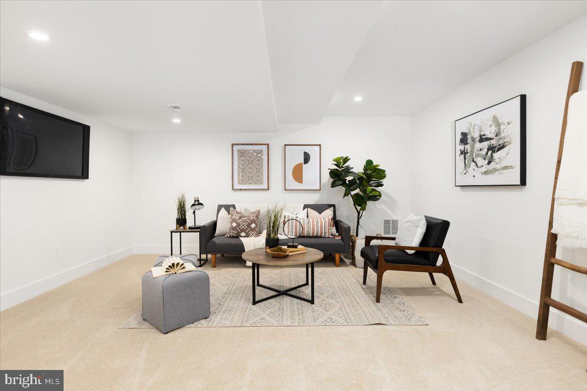 HAMPTON - Residential