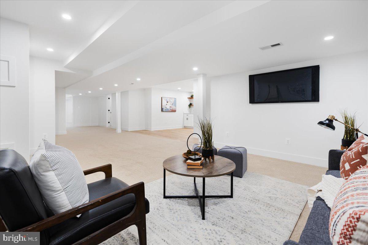 HAMPTON - Residential