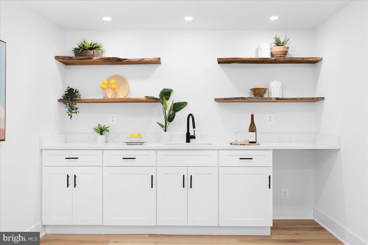 HAMPTON - Residential