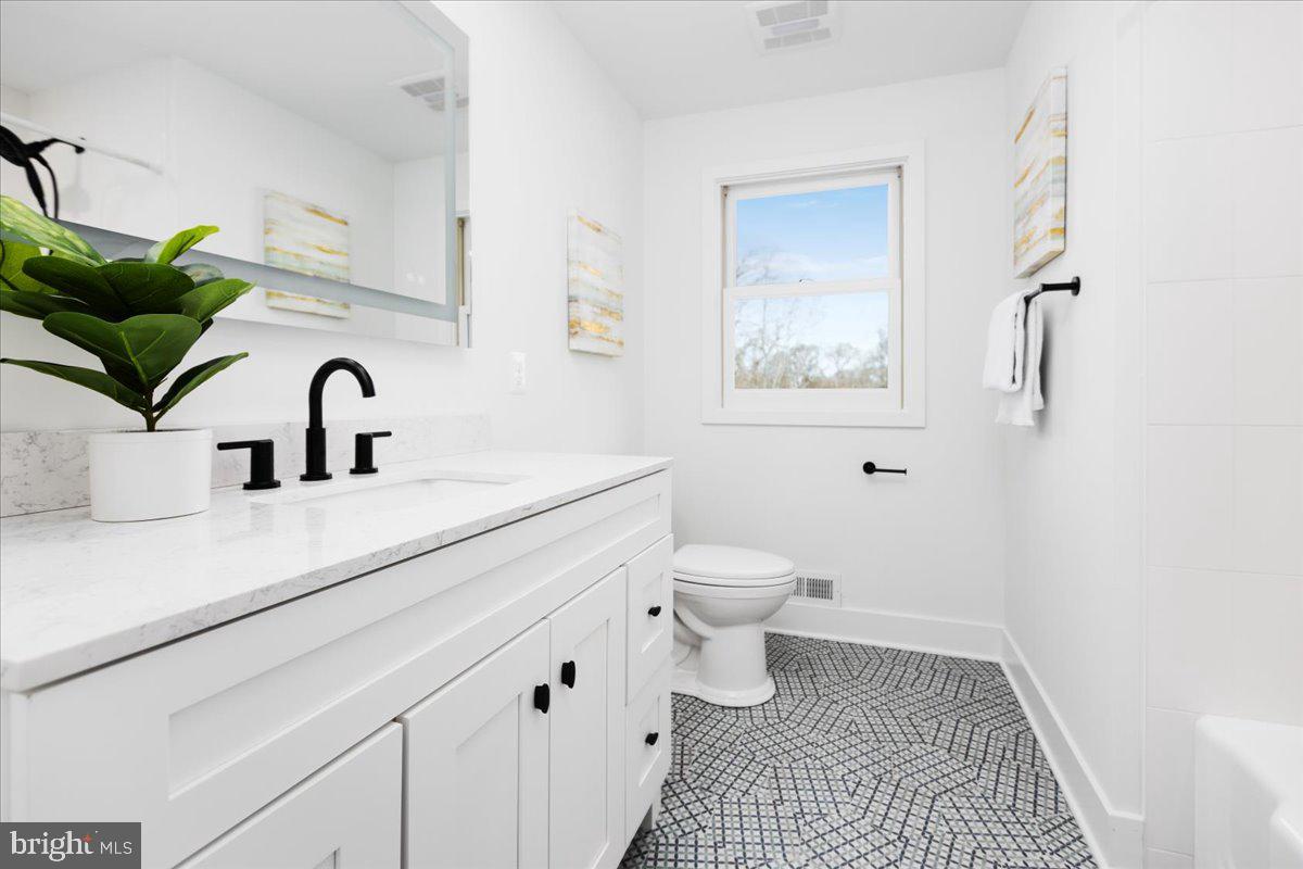 HAMPTON - Residential