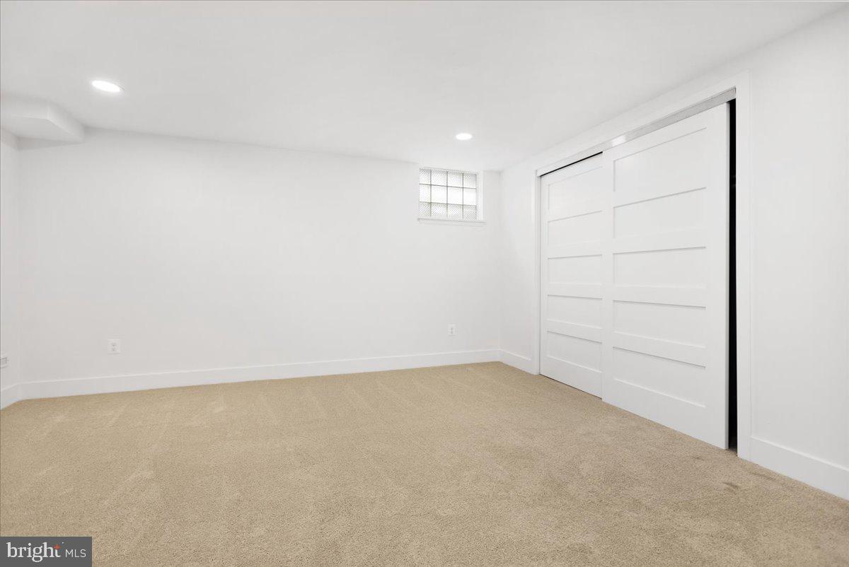 HAMPTON - Residential