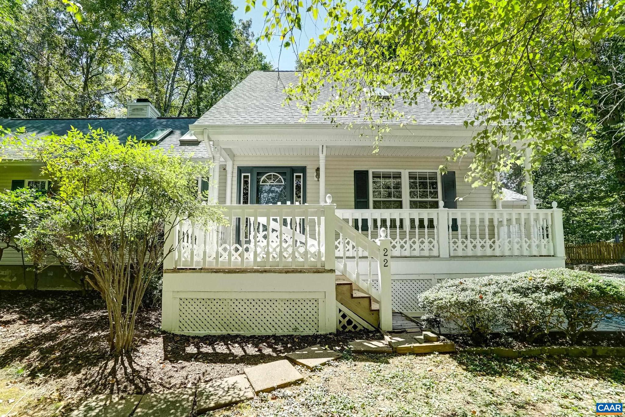 LAKE MONTICELLO - Residential