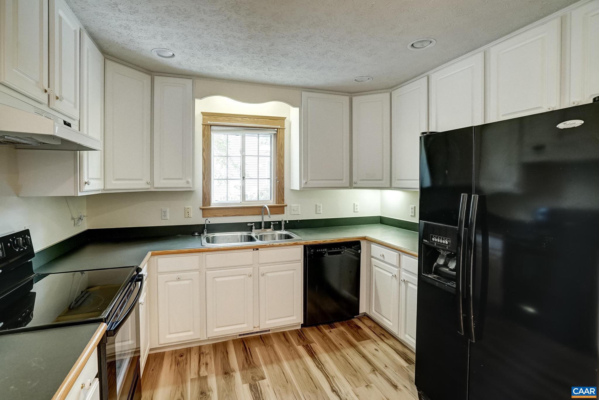 LAKE MONTICELLO - Residential