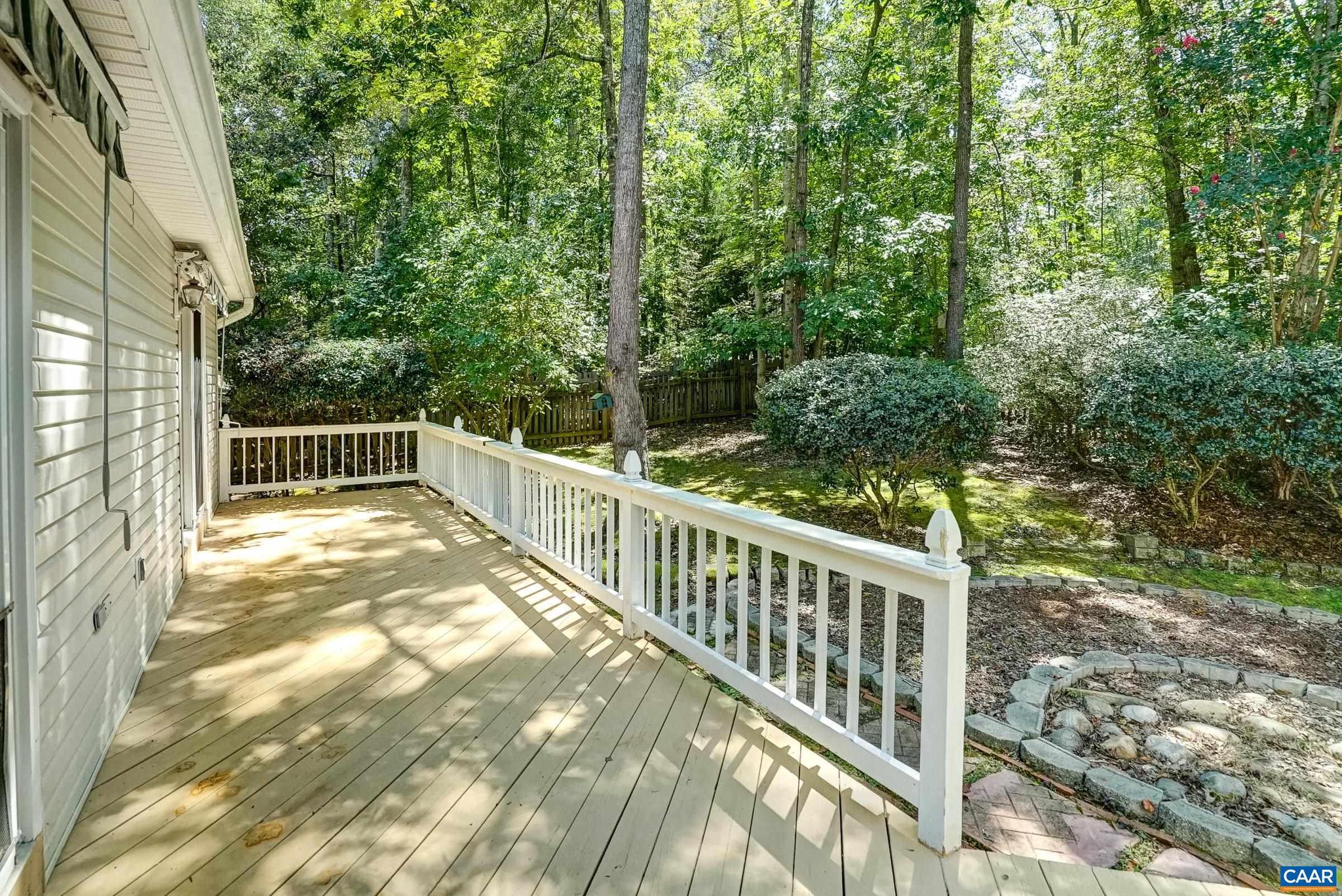 LAKE MONTICELLO - Residential