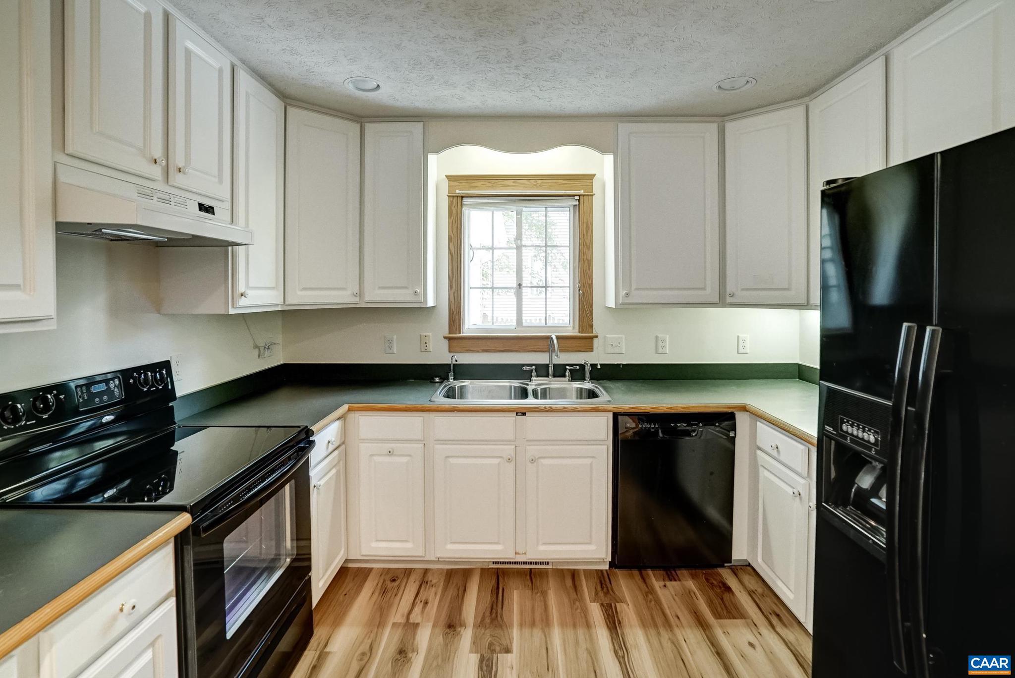 LAKE MONTICELLO - Residential