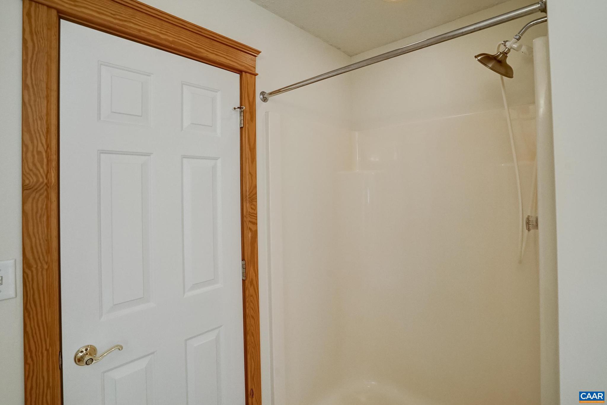 LAKE MONTICELLO - Residential