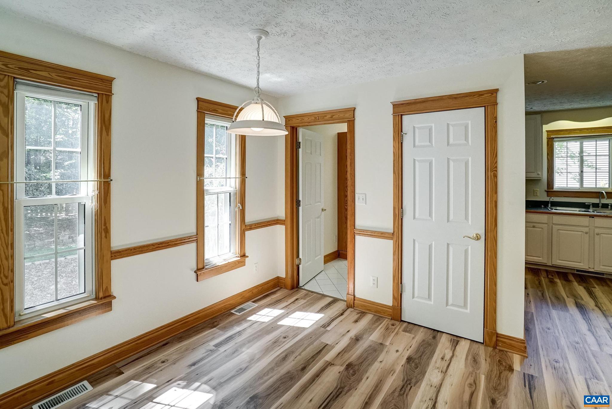 LAKE MONTICELLO - Residential