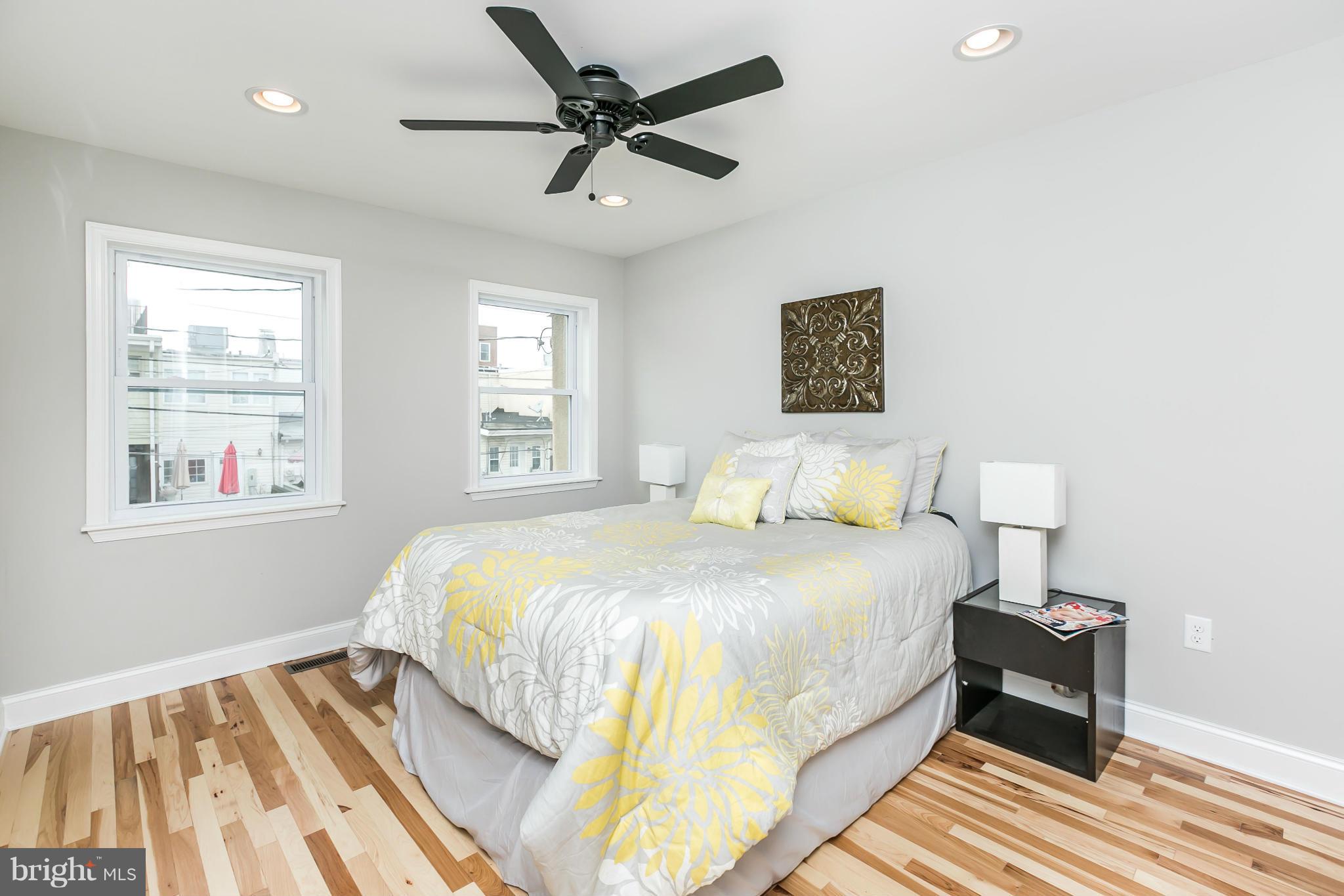 LOCUST POINT - Residential