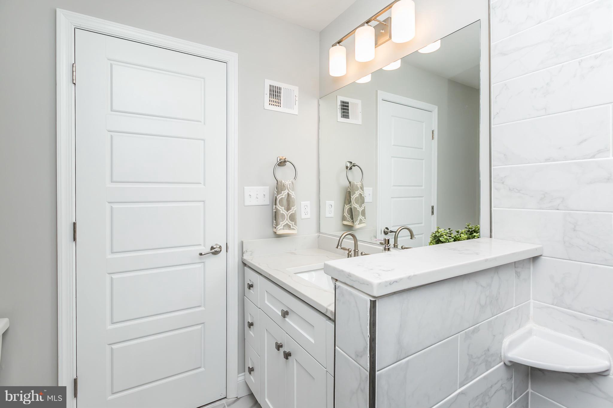 LOCUST POINT - Residential