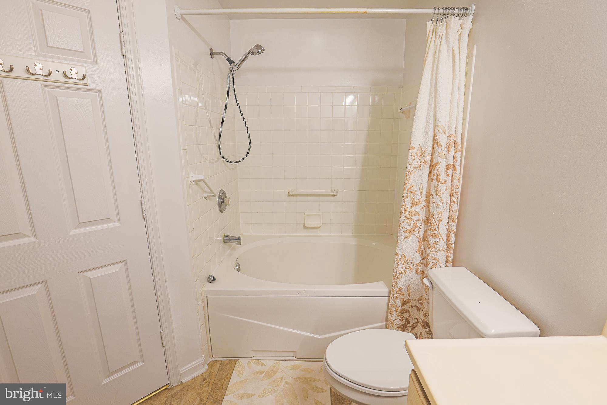 SILVERBROOK WOOD - Residential