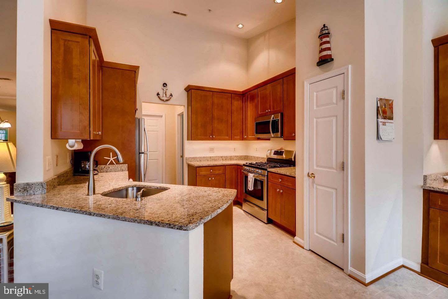 HOPEWELL POINTE - Residential