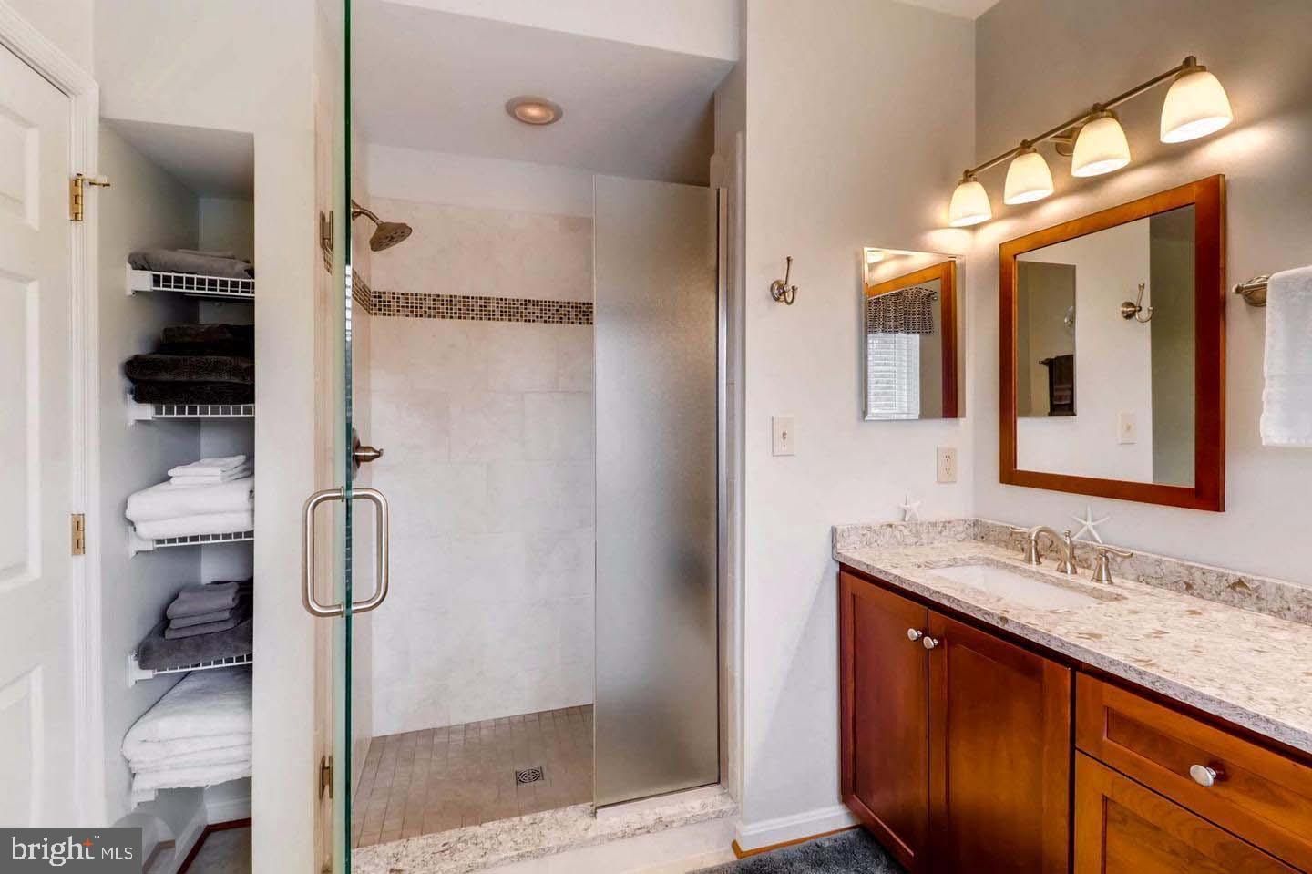 HOPEWELL POINTE - Residential