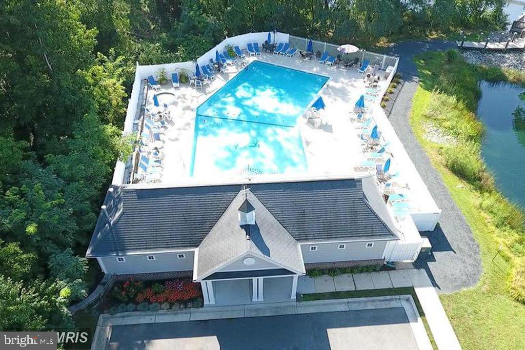 HOPEWELL POINTE - Residential