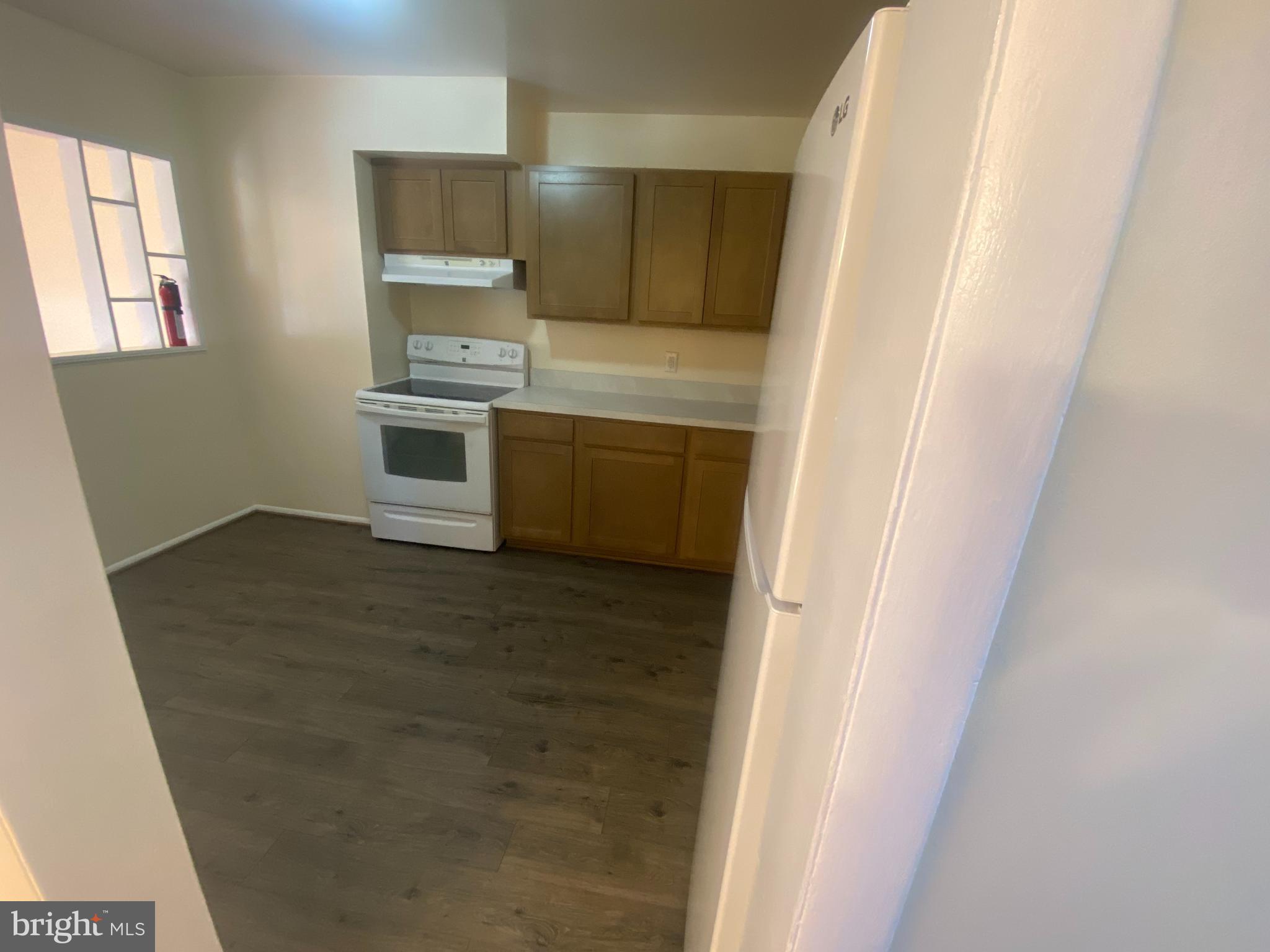 6120 BRANDYHALL COURT