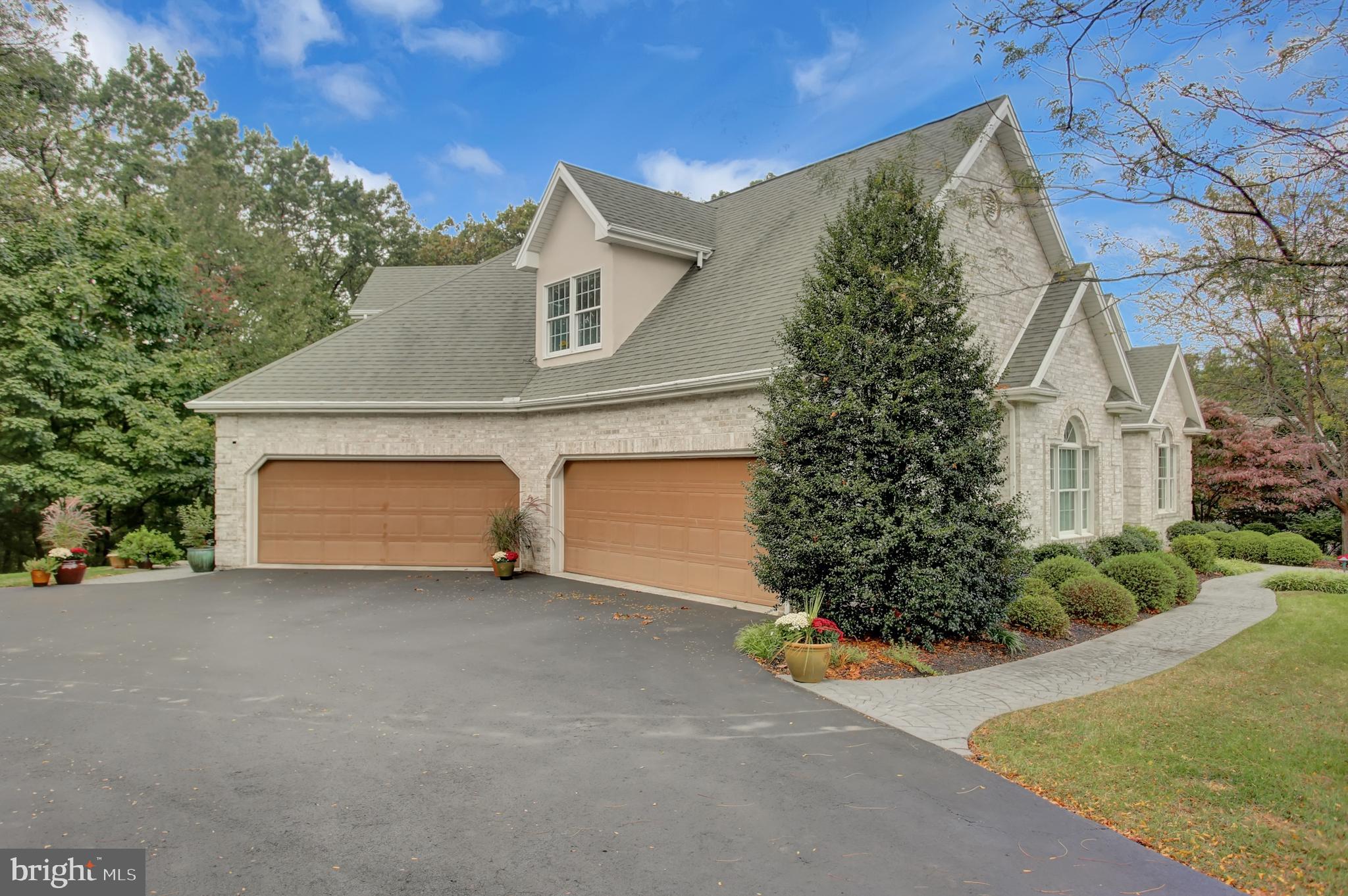 LINDENWOOD - Residential