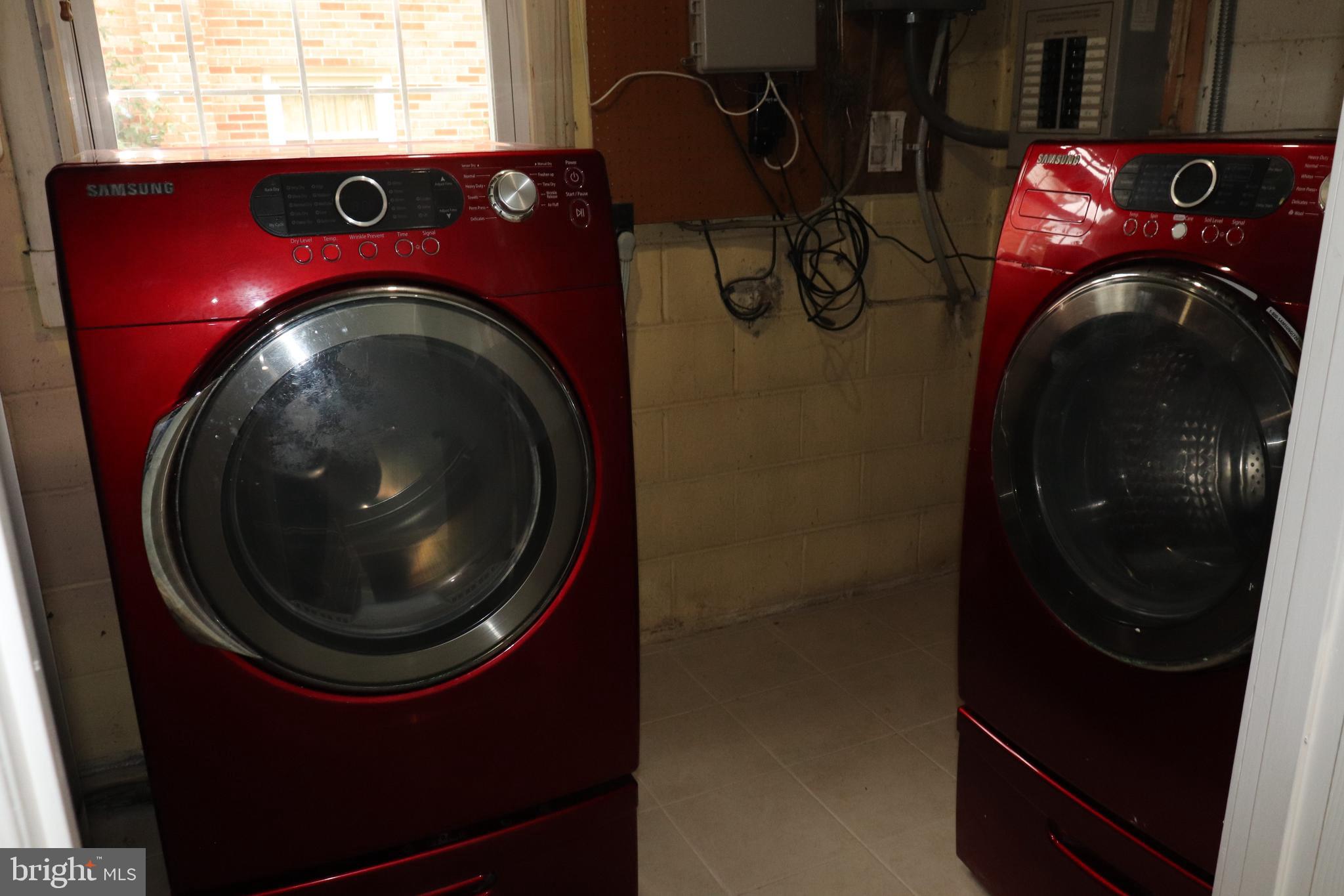 VALLEY VIEW - Residential Lease