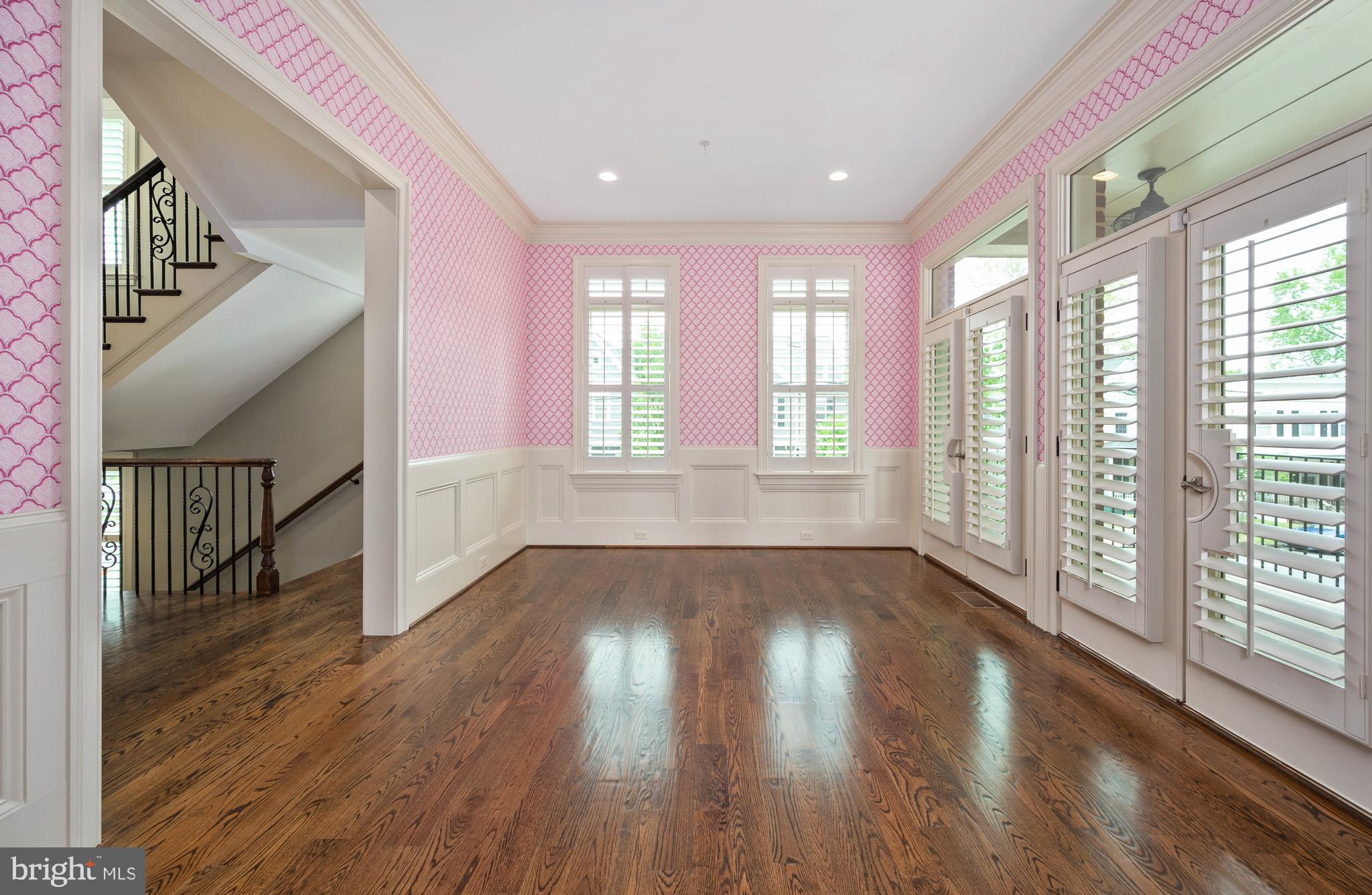 AMELIA SQUARE - Residential