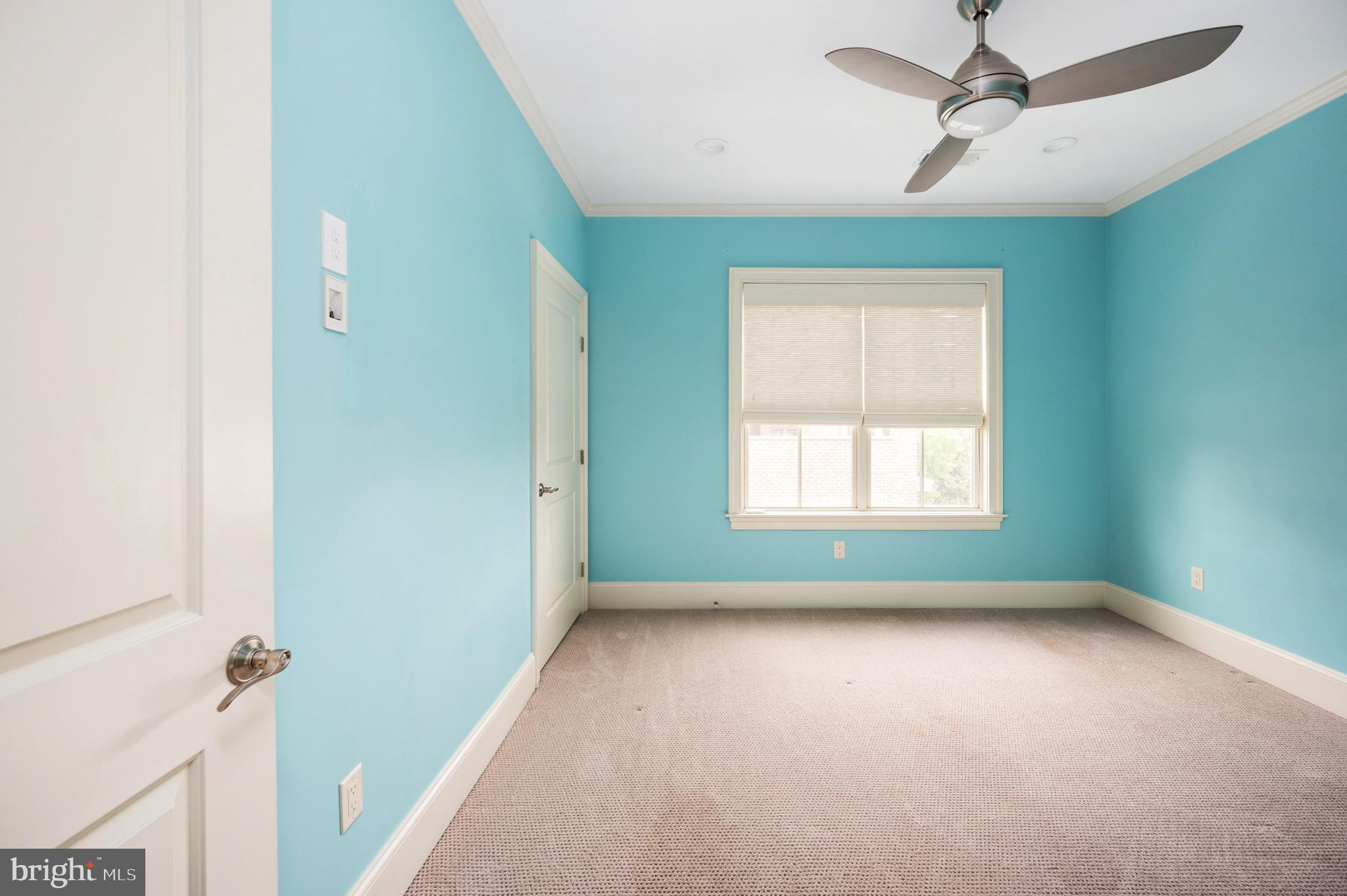 AMELIA SQUARE - Residential