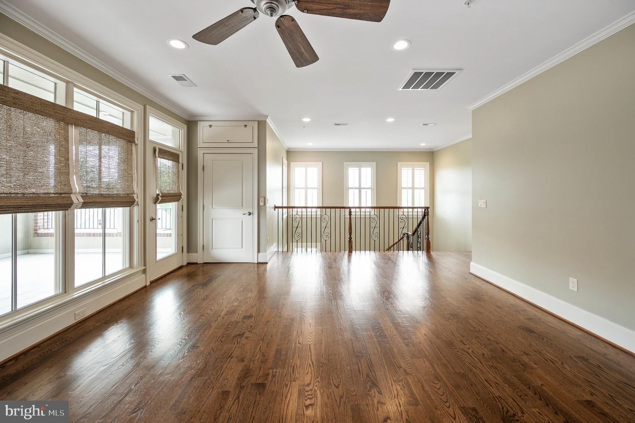 AMELIA SQUARE - Residential