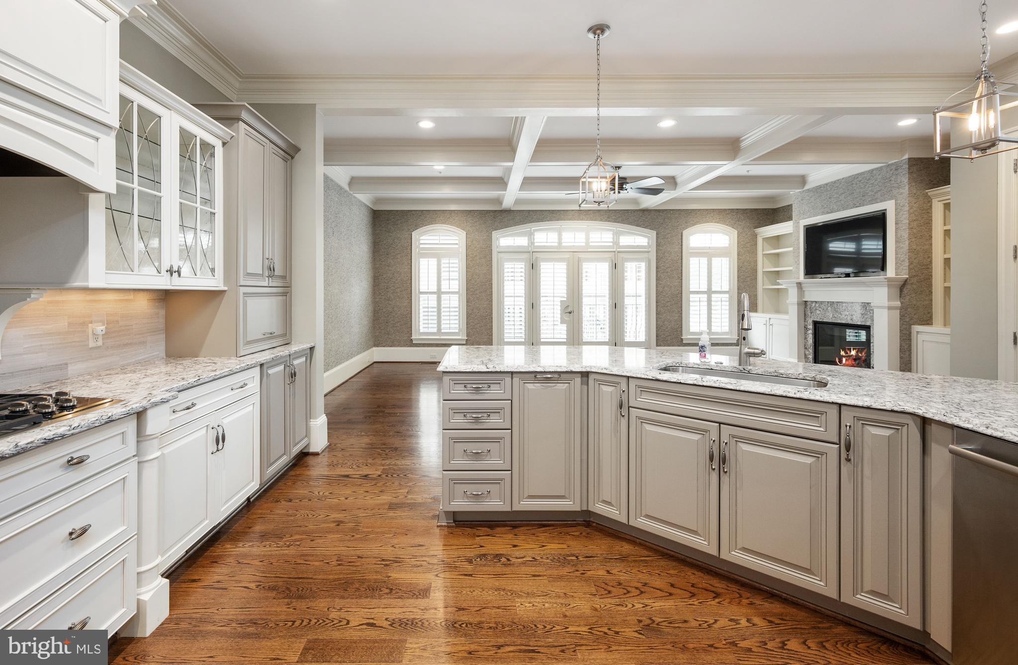 AMELIA SQUARE - Residential