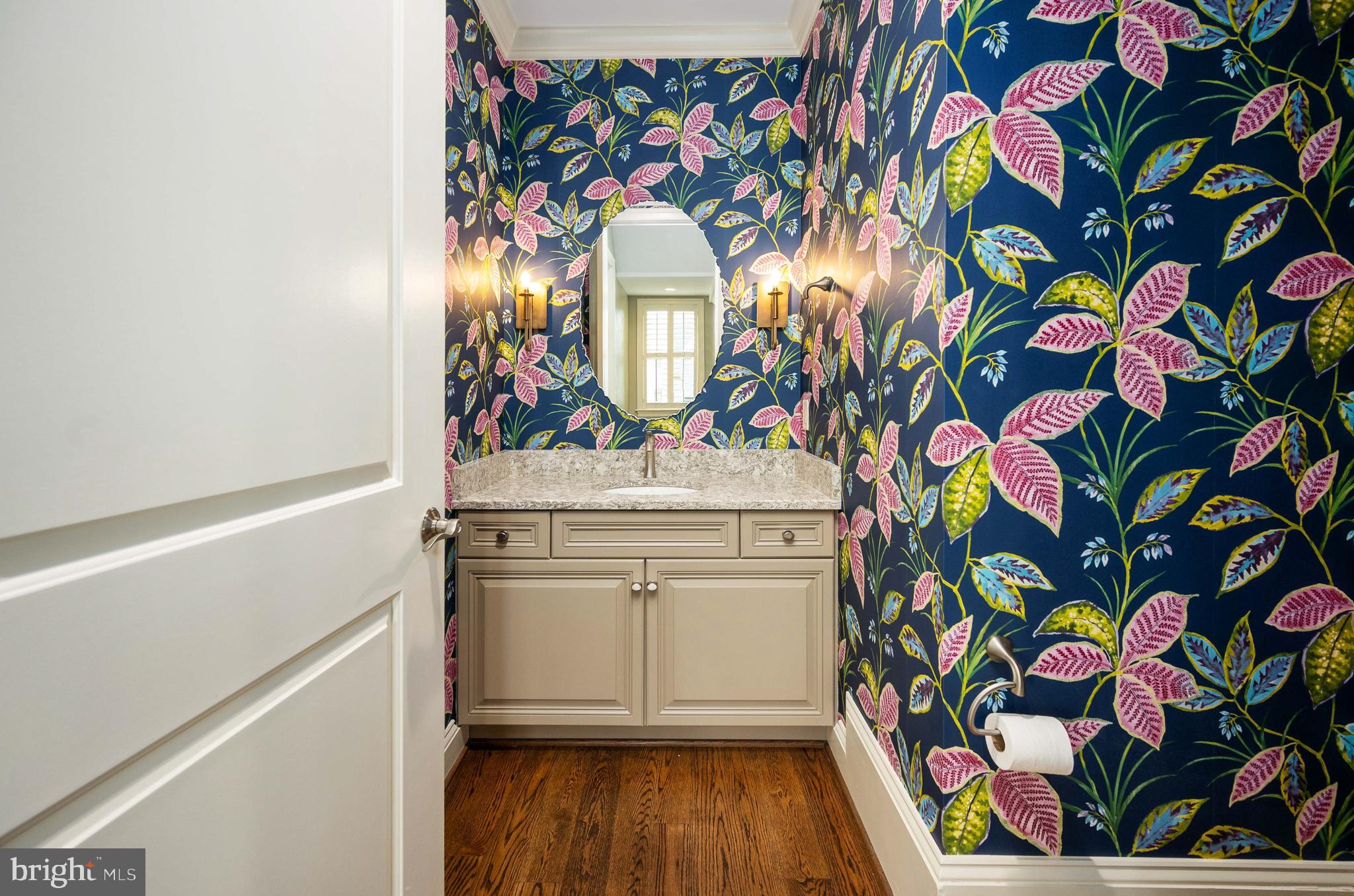 AMELIA SQUARE - Residential