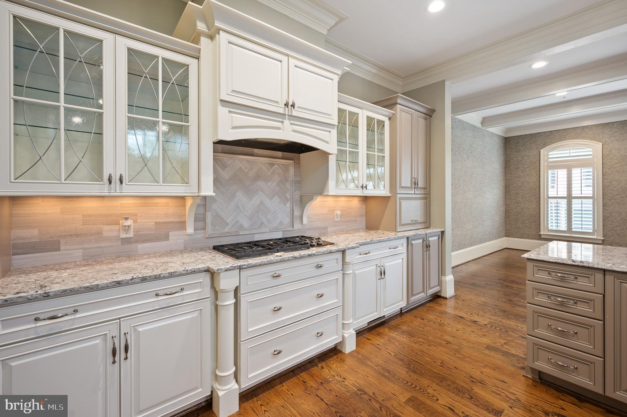 AMELIA SQUARE - Residential