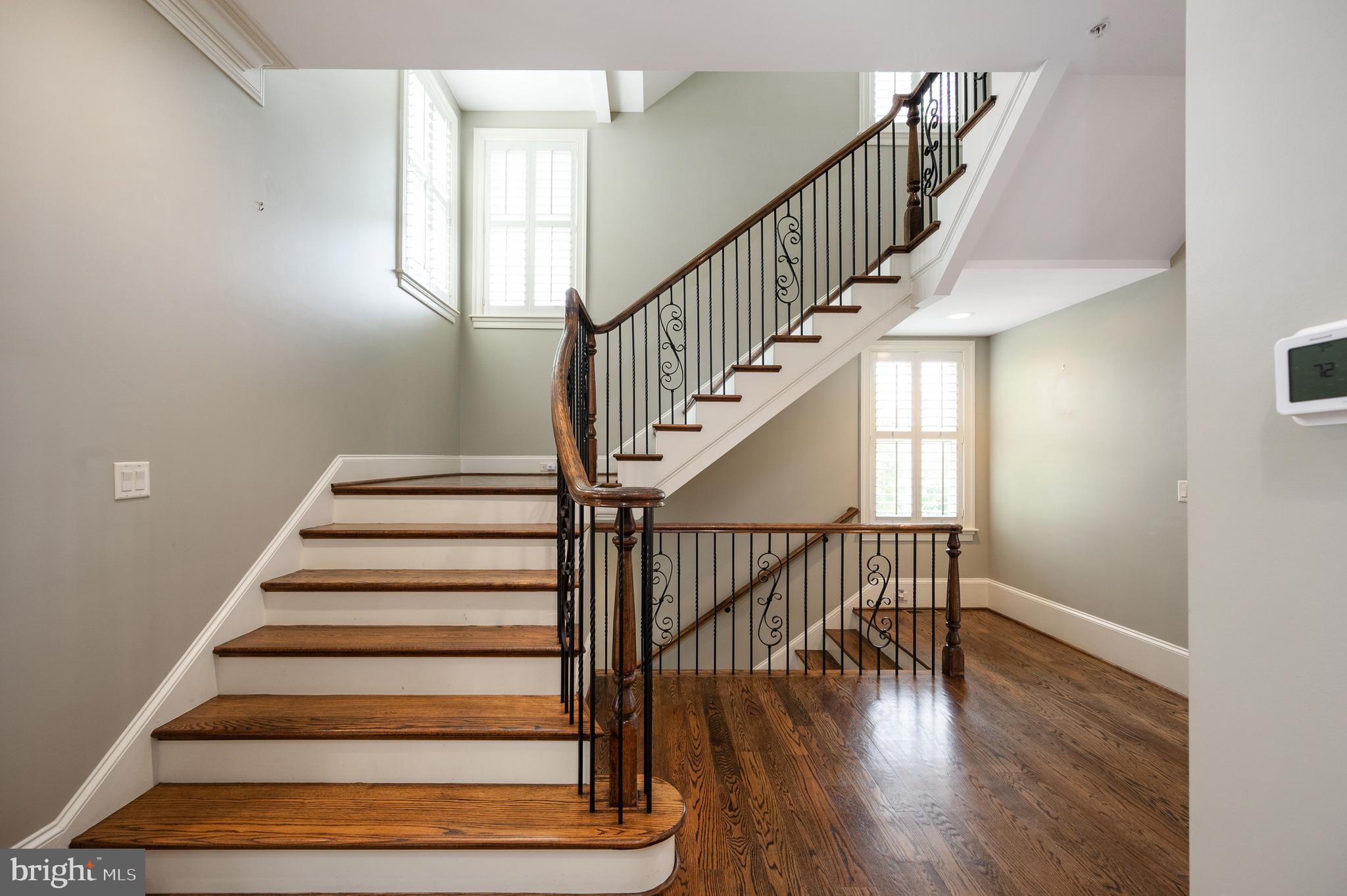 AMELIA SQUARE - Residential