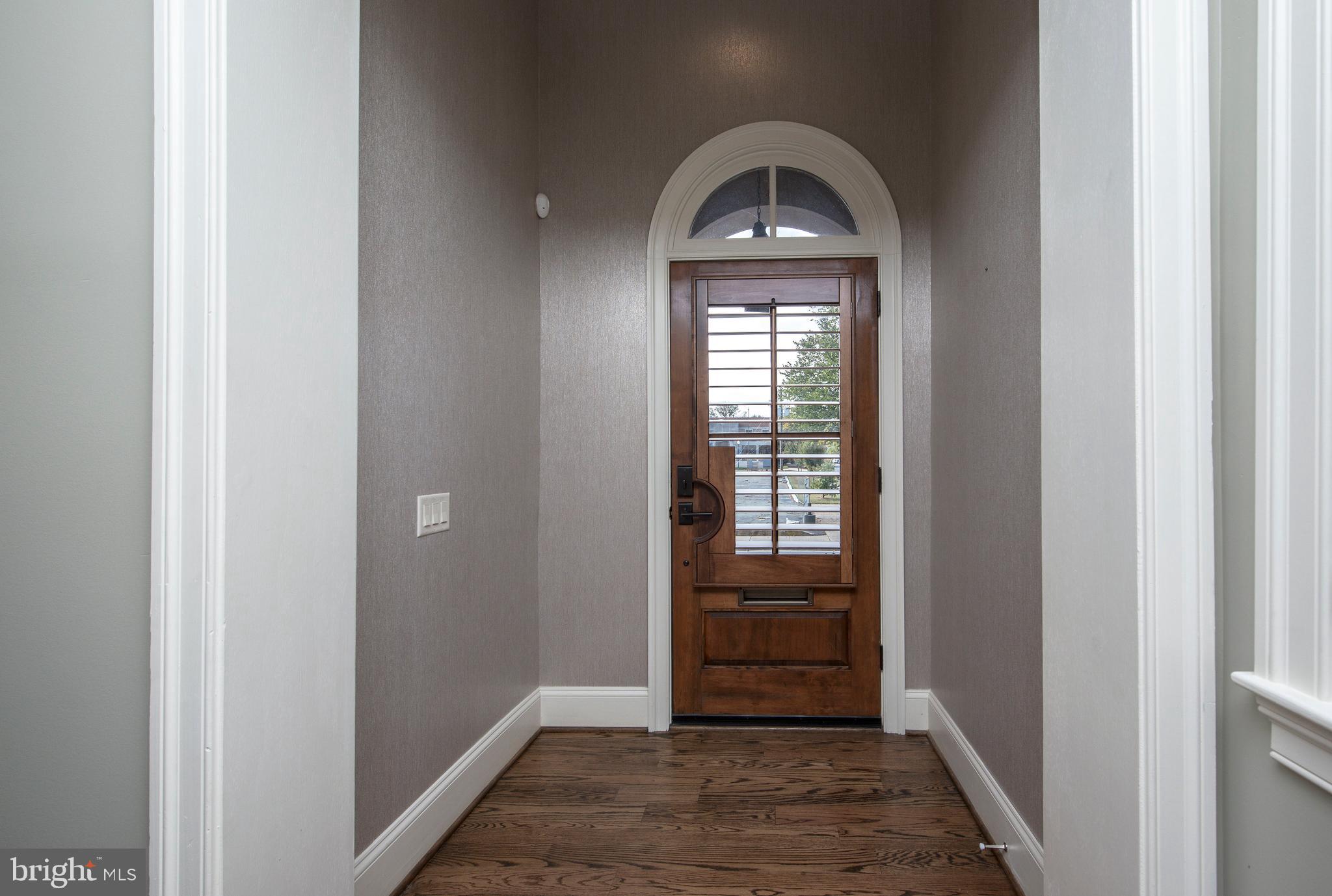 AMELIA SQUARE - Residential