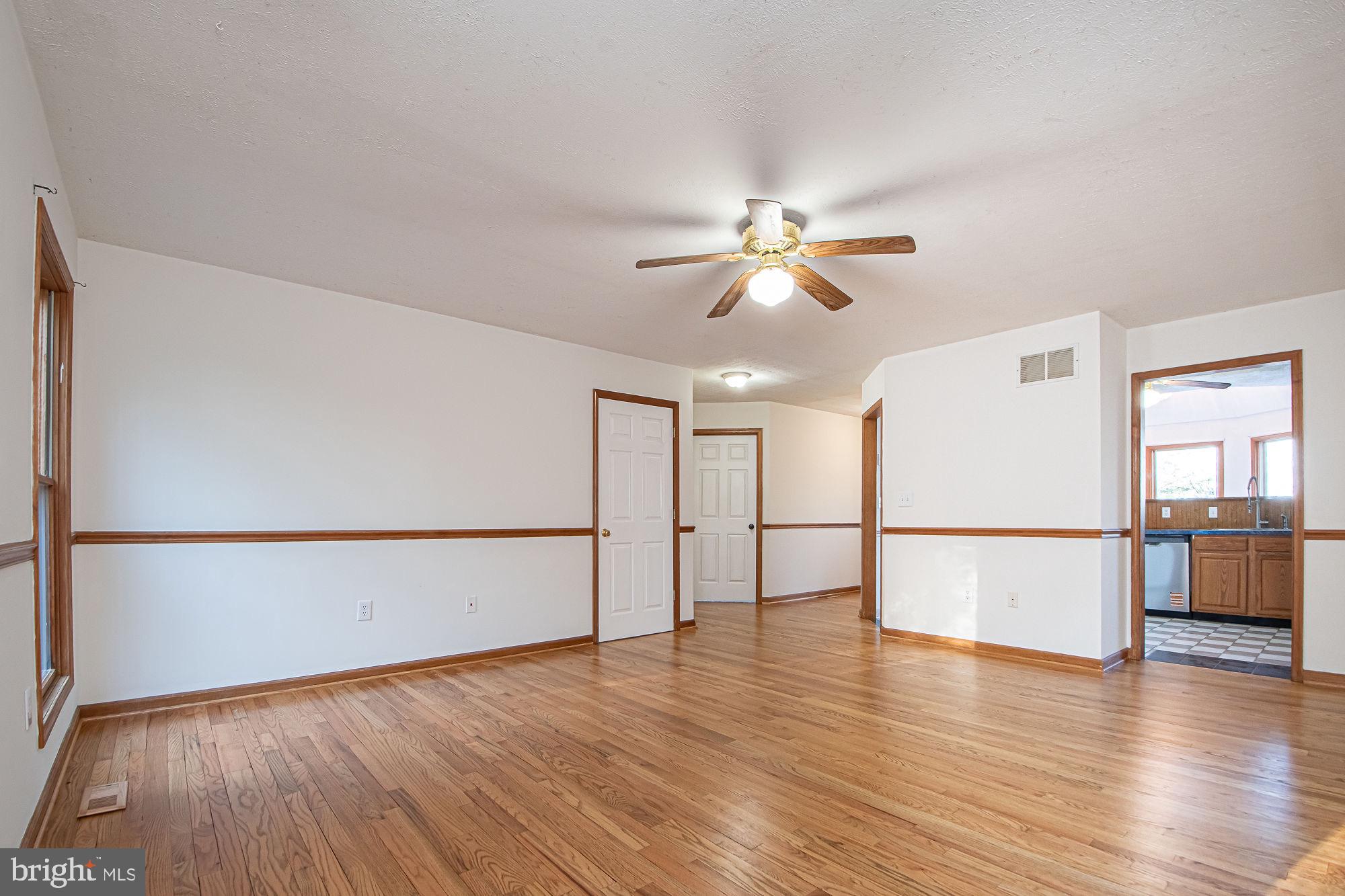 LOWER VALLEY - Residential