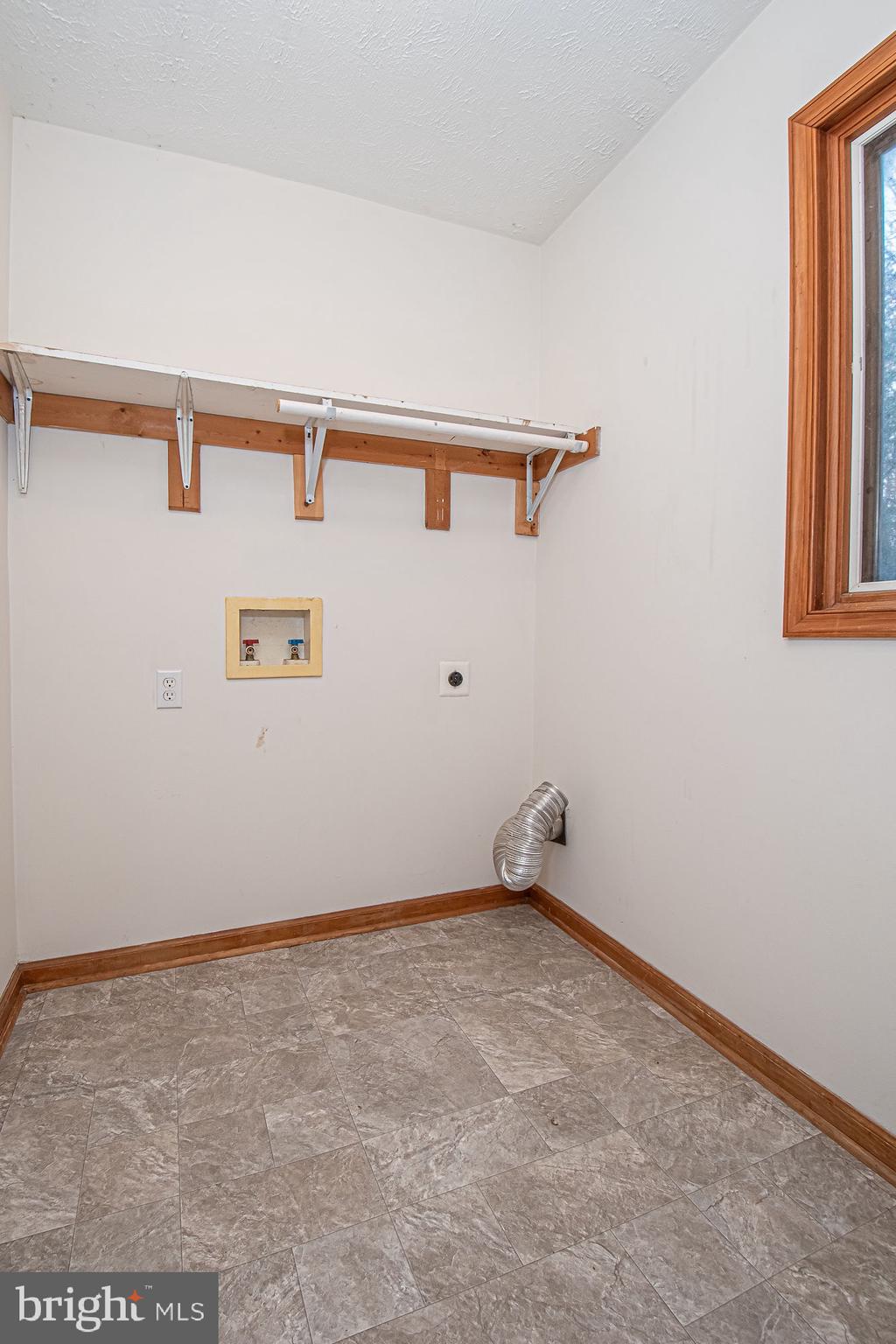 LOWER VALLEY - Residential