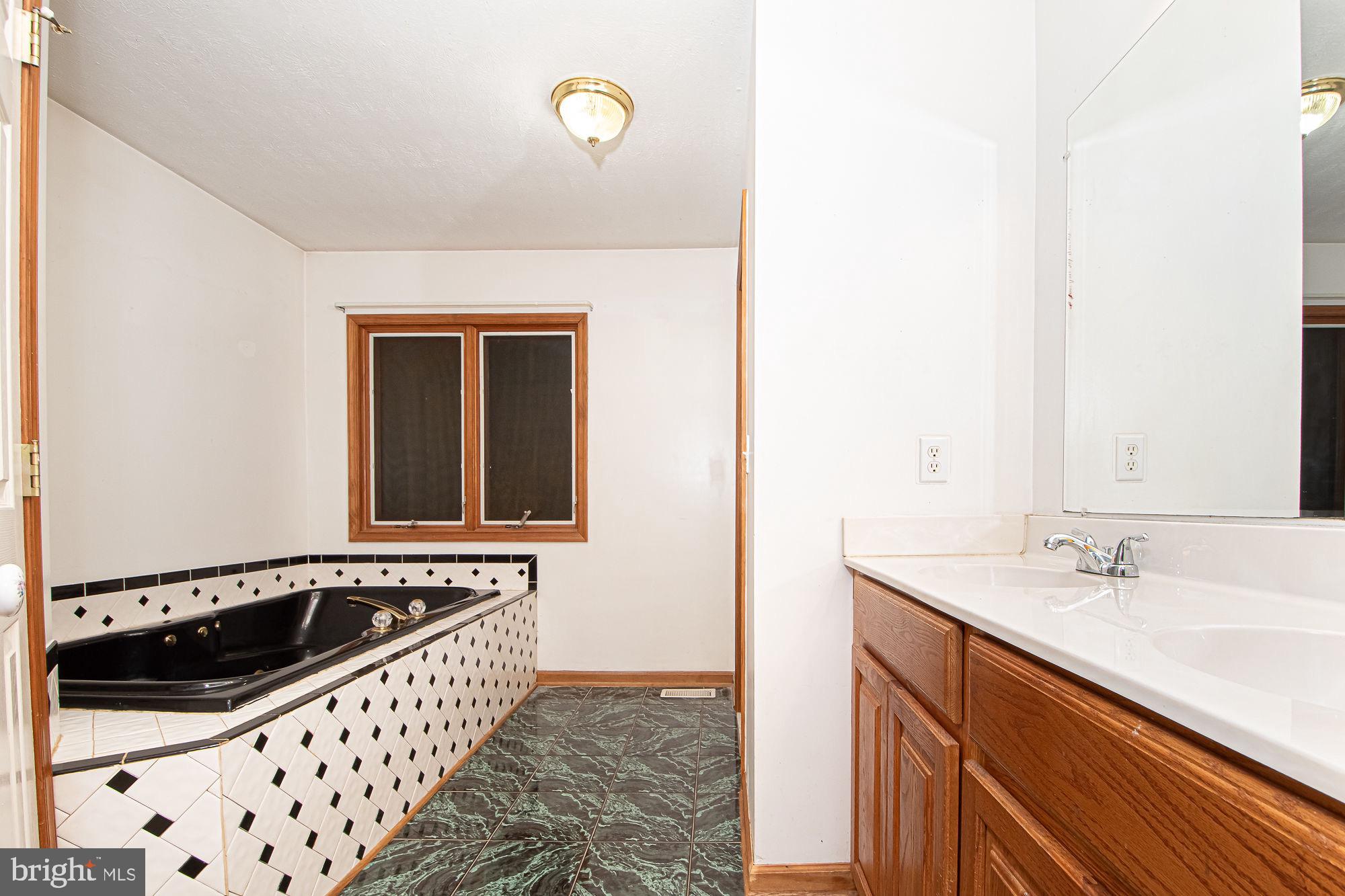 LOWER VALLEY - Residential