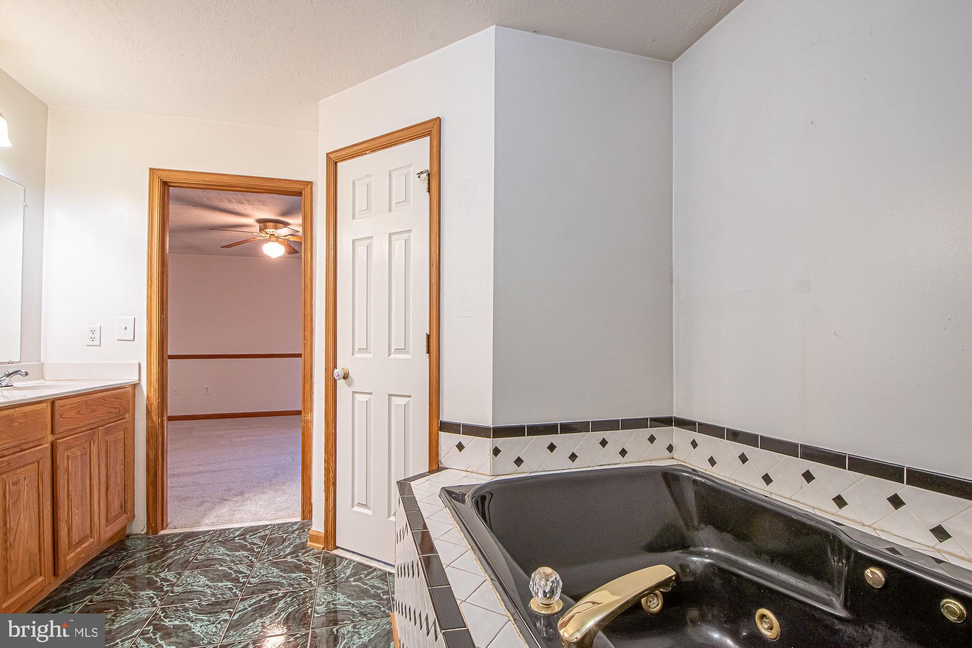 LOWER VALLEY - Residential