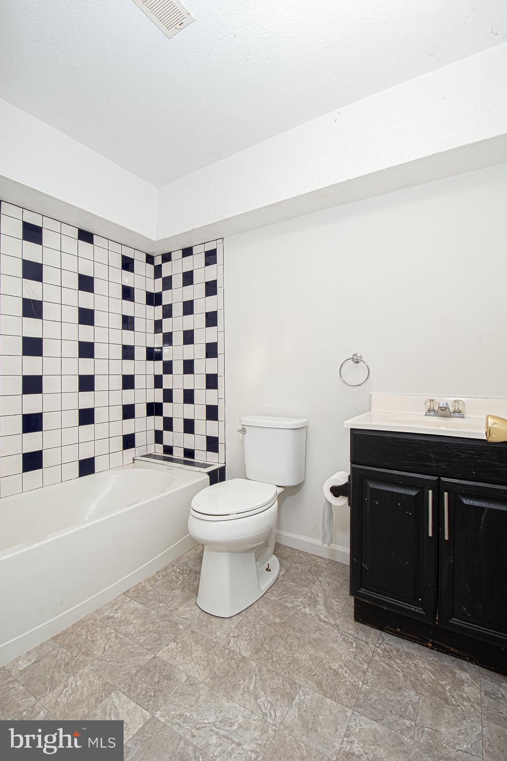 LOWER VALLEY - Residential