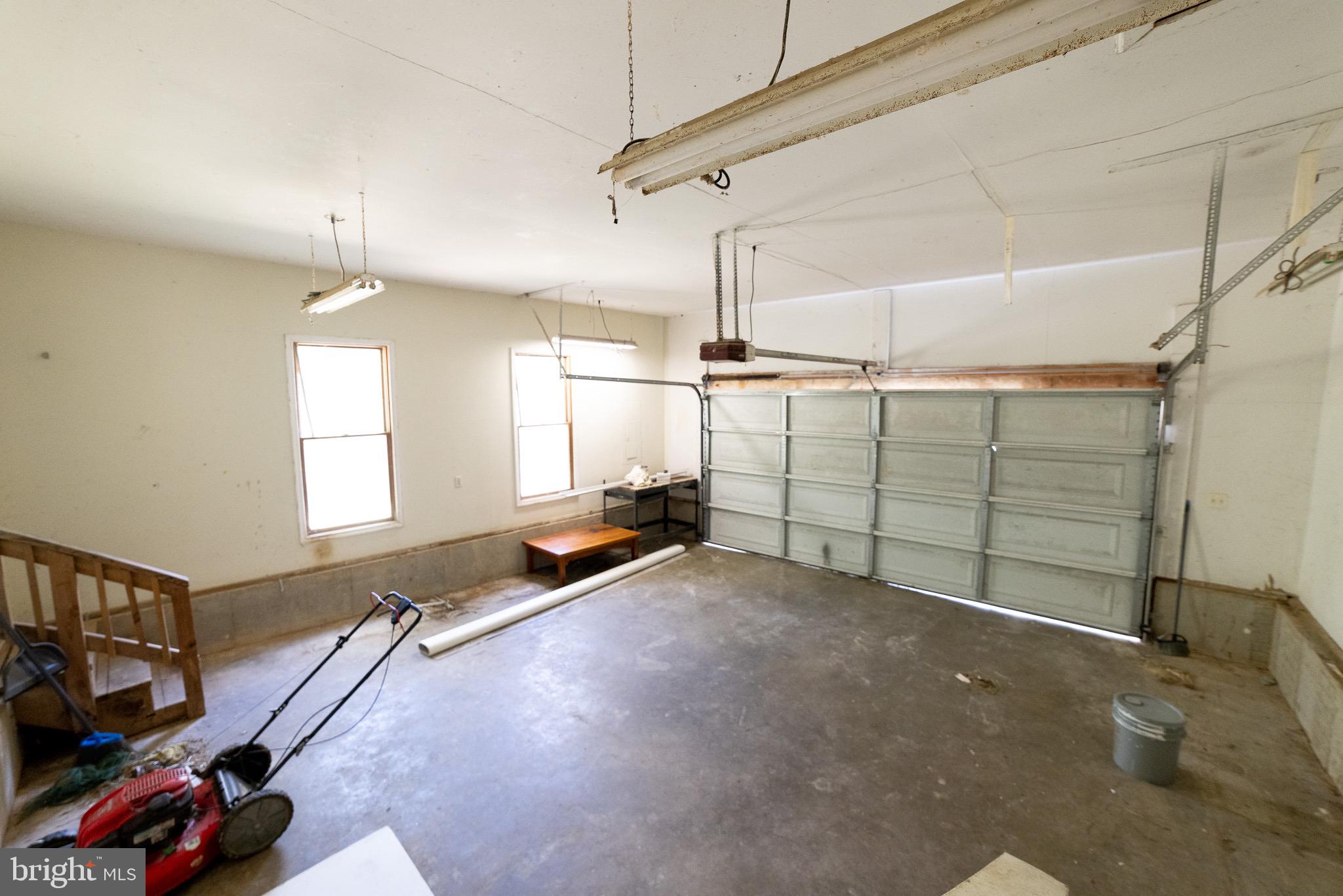 LOWER VALLEY - Residential