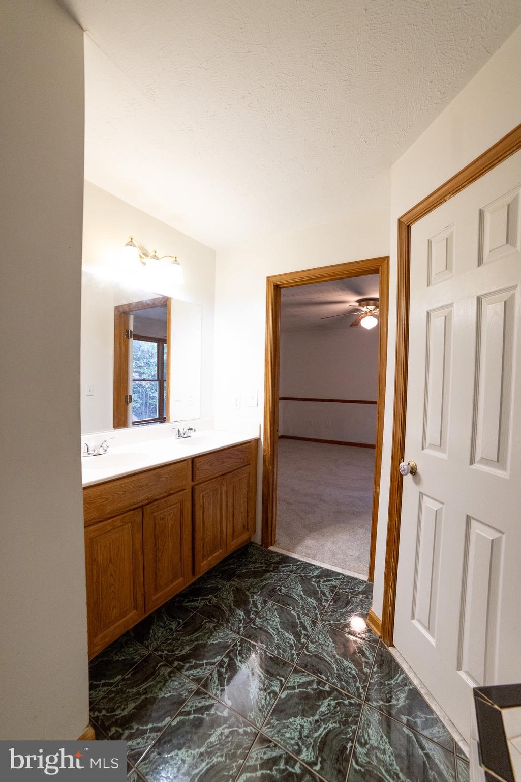 LOWER VALLEY - Residential