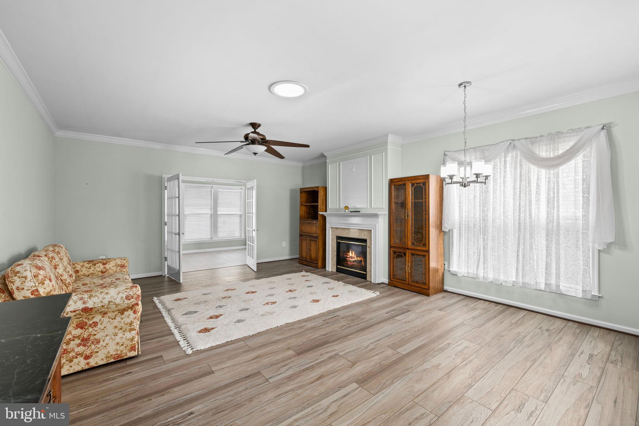 FALLS RUN - Residential