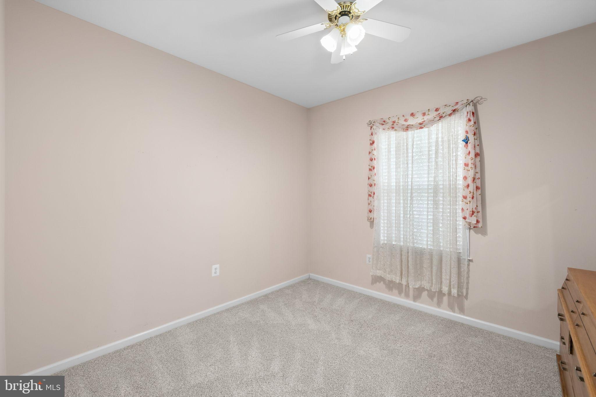 FALLS RUN - Residential