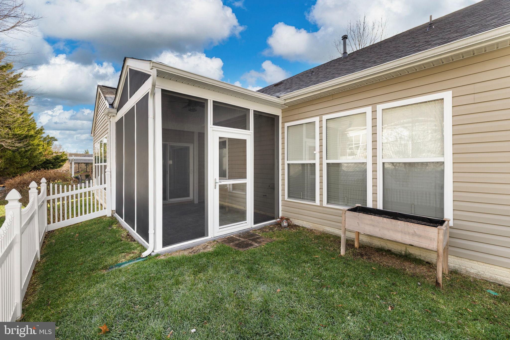 FALLS RUN - Residential