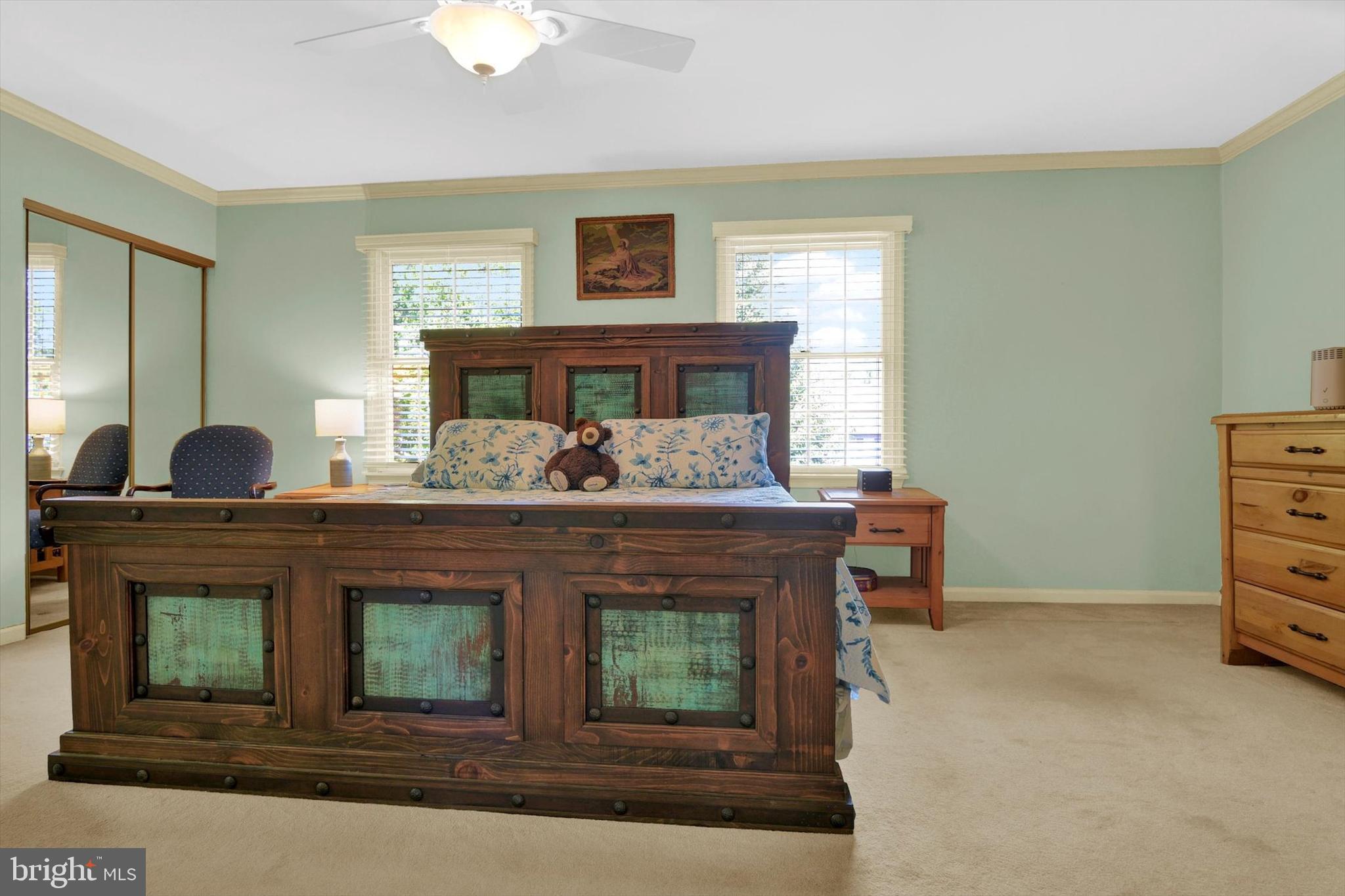 HUNTERS RUN - Residential